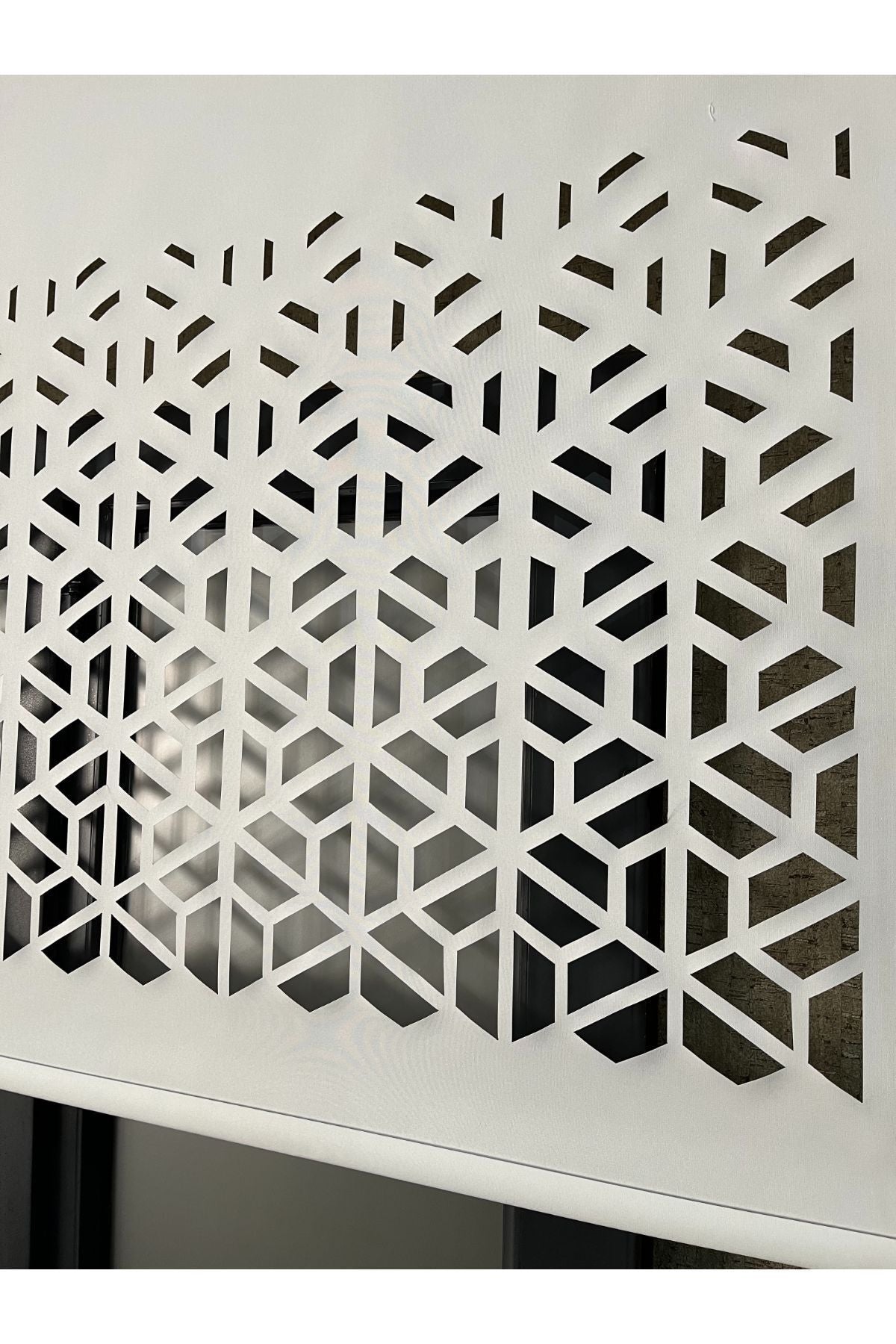 VOLPER MEKANIK Lzr50 Laser Cut Roller Blind White 3