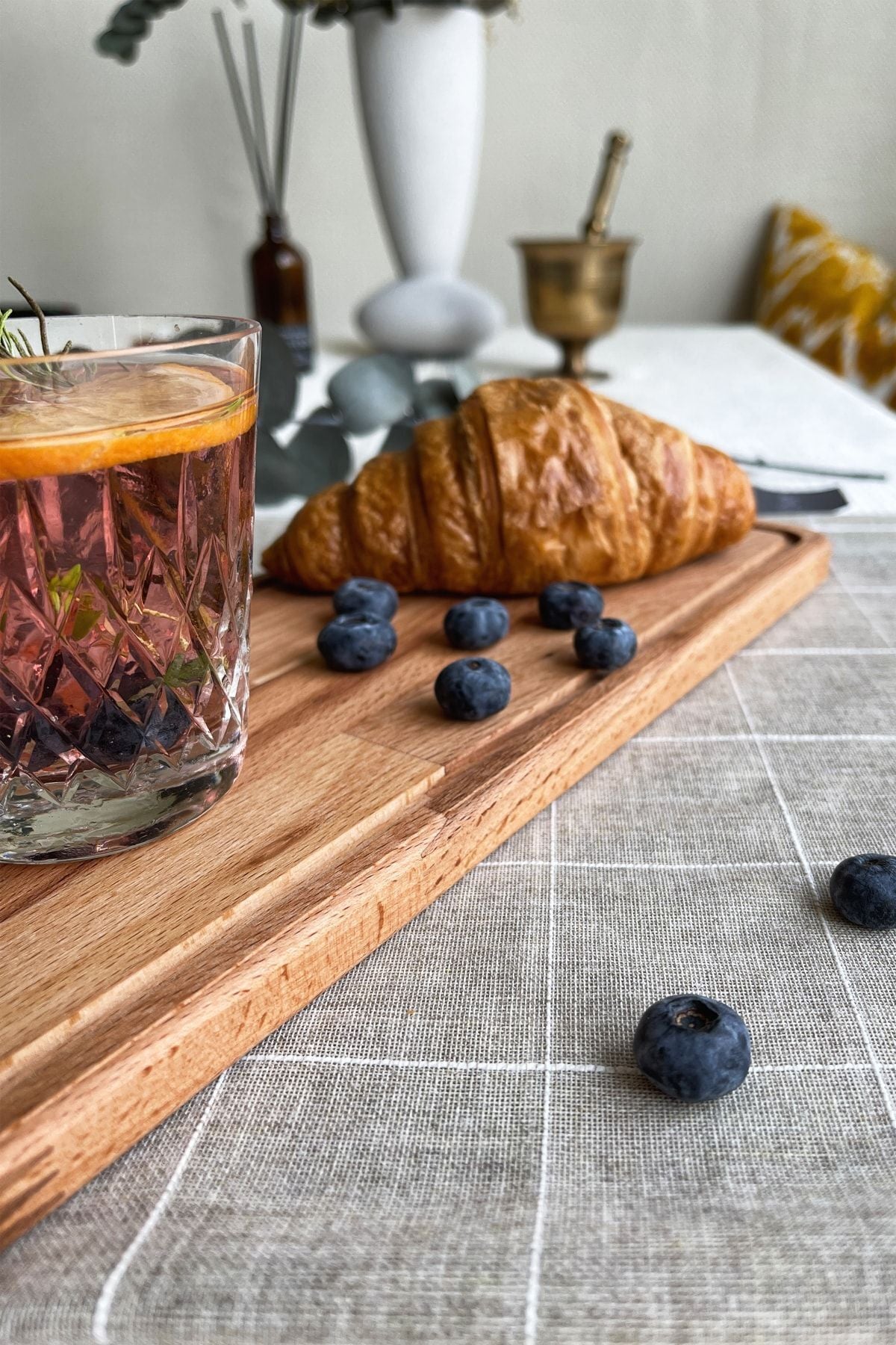 NOBLERAVEN DESIGN Natural Wood Serving Plate, Wood Cake Service, Baton Cheese Plate, Beech Wood 3