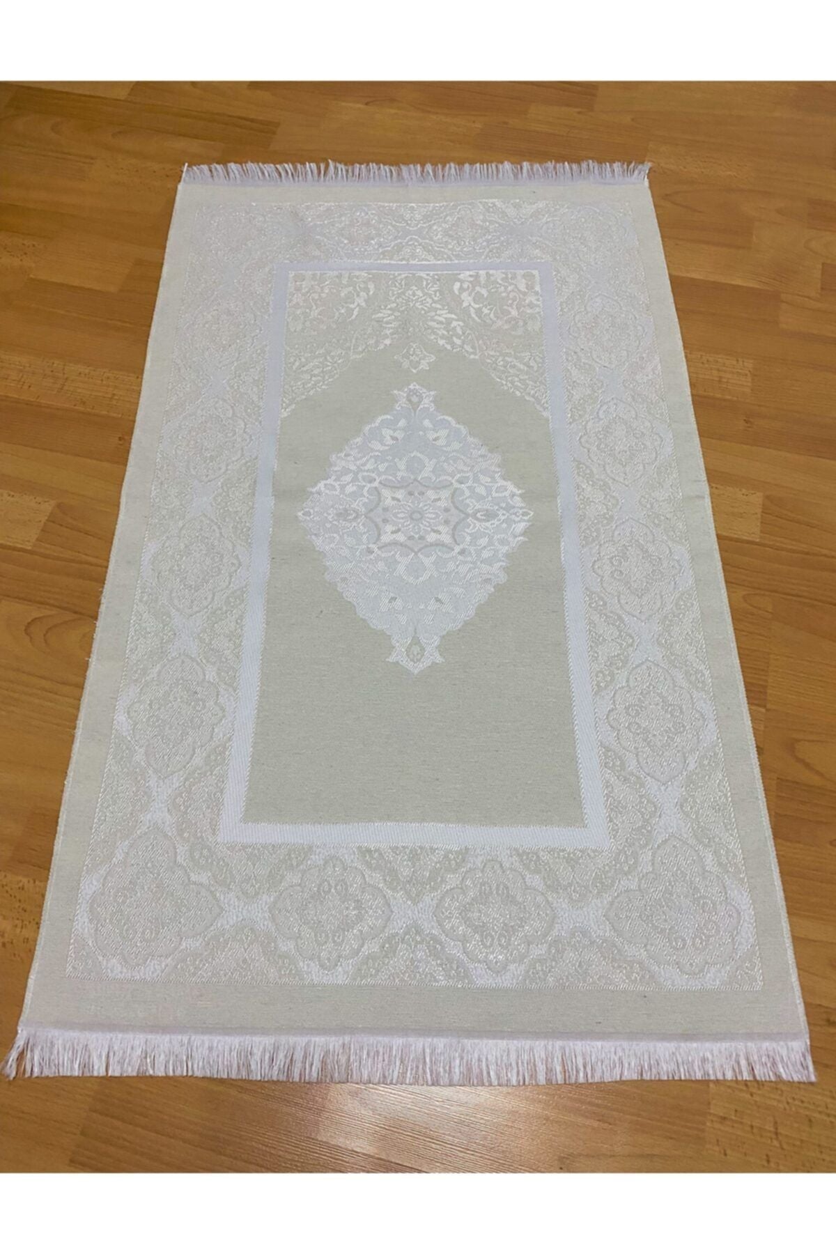 AYHANHOME Patterned Fringed Gift Tafetta Cream Prayer Rug 1