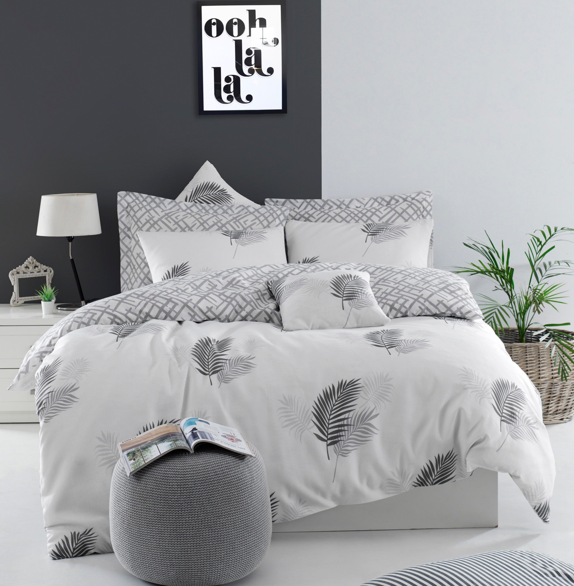 Double Duvet Cover Set Palma Grey
White 143EPJ4809 1