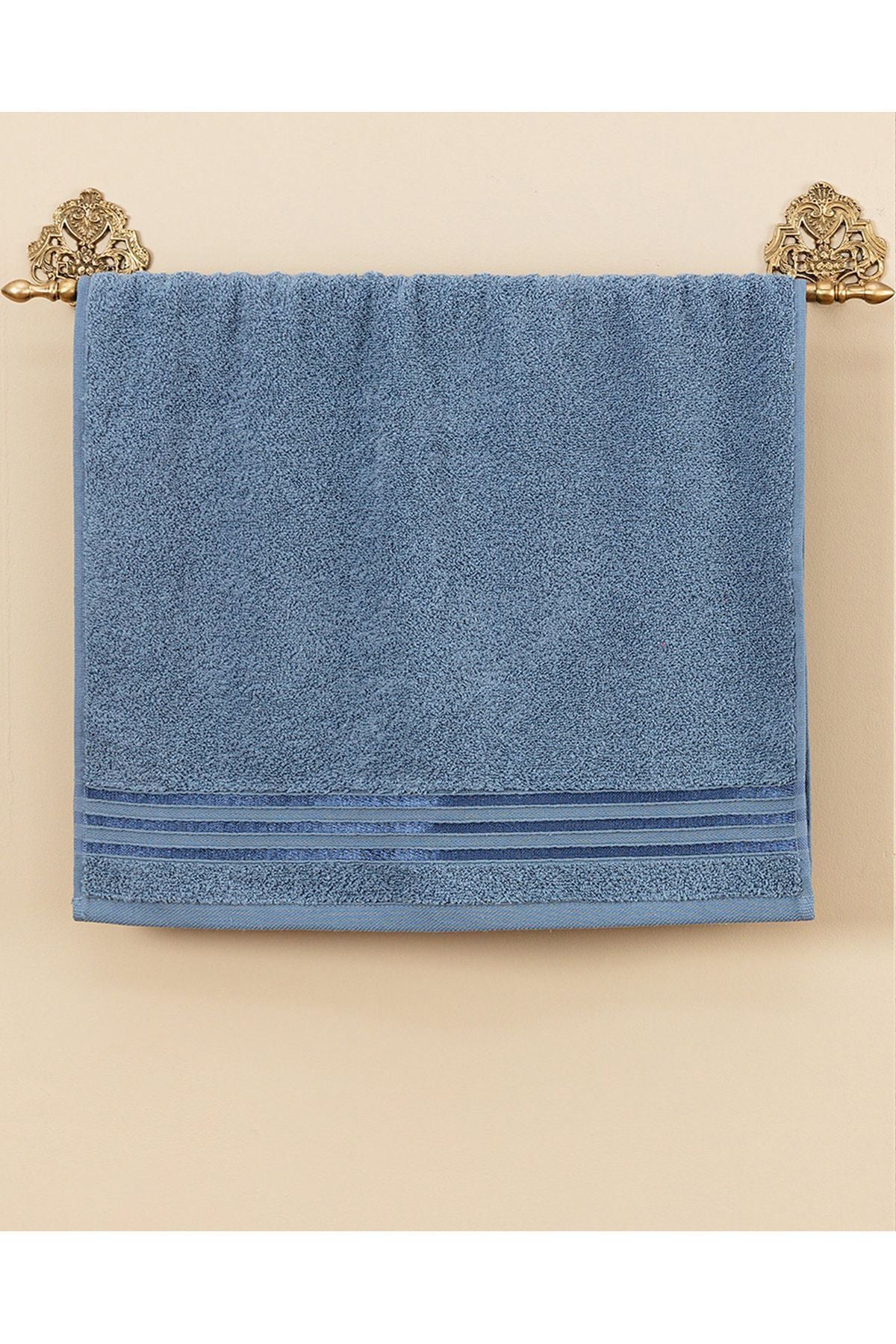 Madame Coco Maynor Bordüre Flossed Face Towel 2