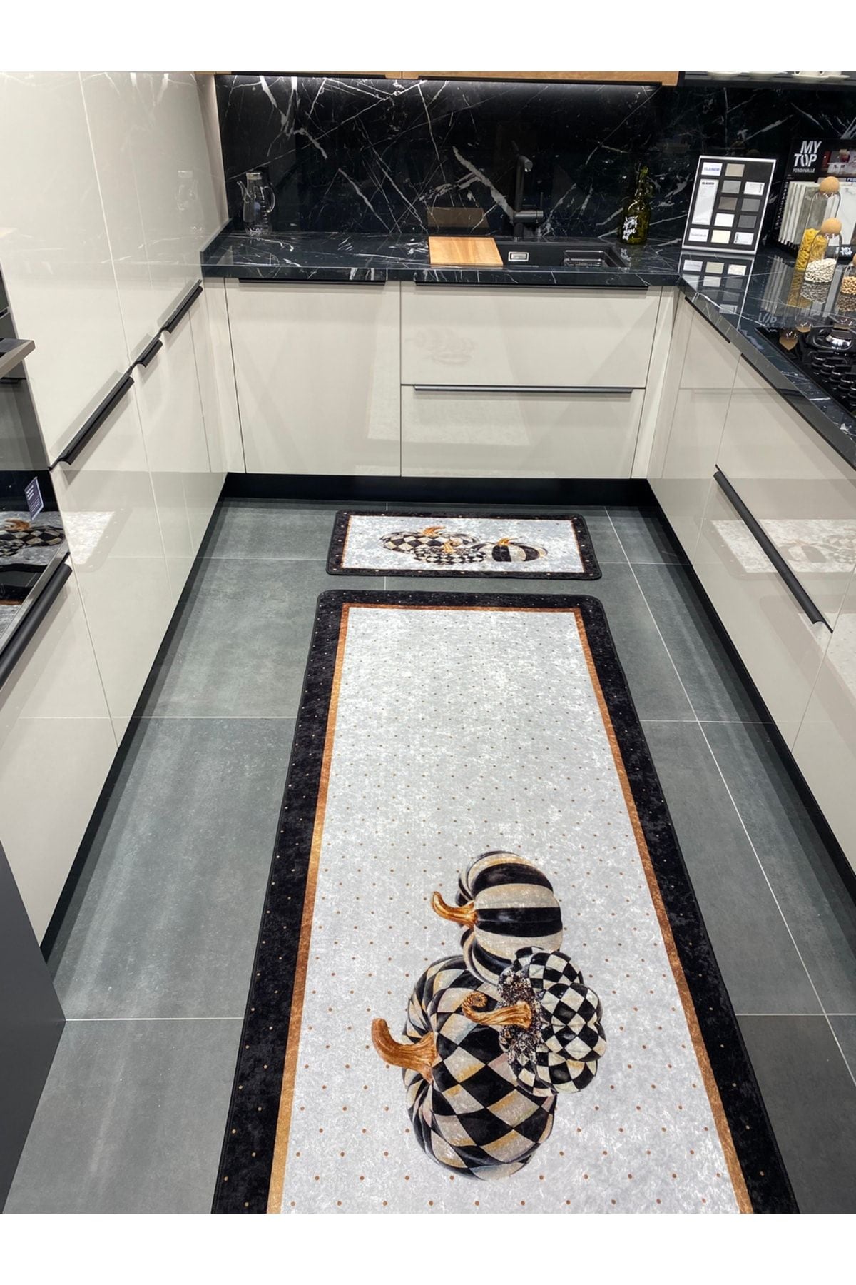 Brillant Lucio Checkered Pumpkin Pattern Latex Leather Base Kitchen Rug 3