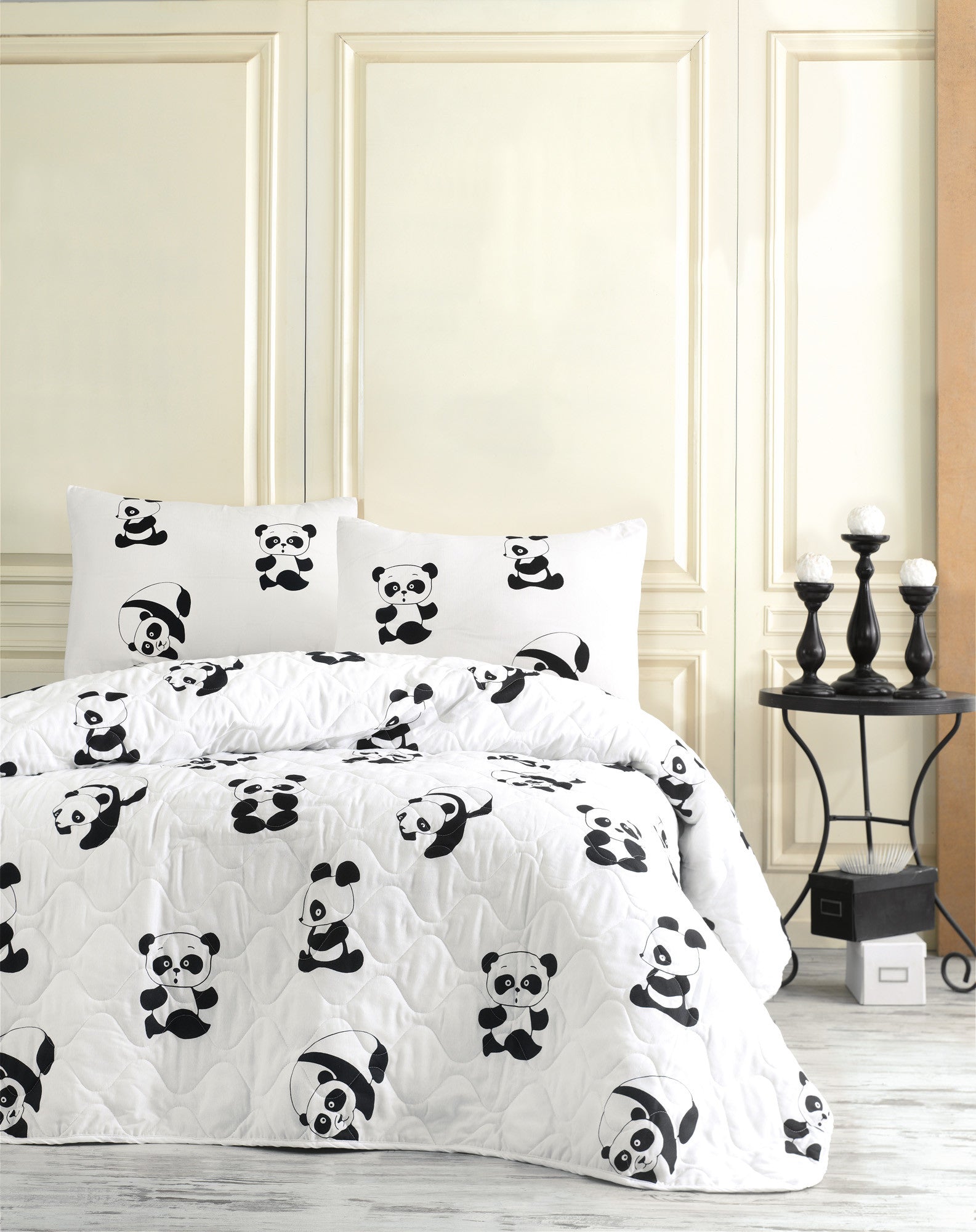 Single Quilted Bedspread Set Panda Black
White 162ELR9128 1