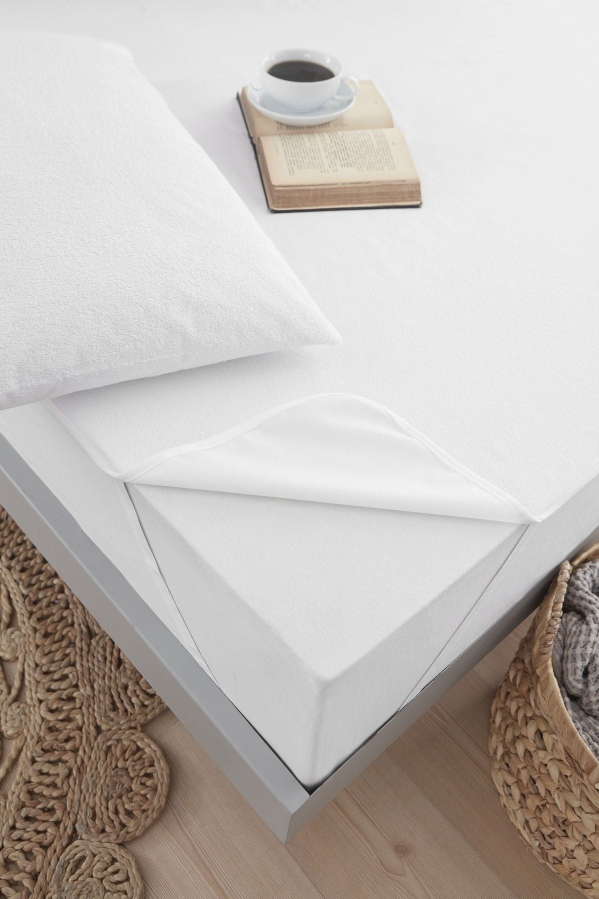 VESSİNOHOME Cotton Waterproof 4-Corner White Mattress Protector Single Double 5