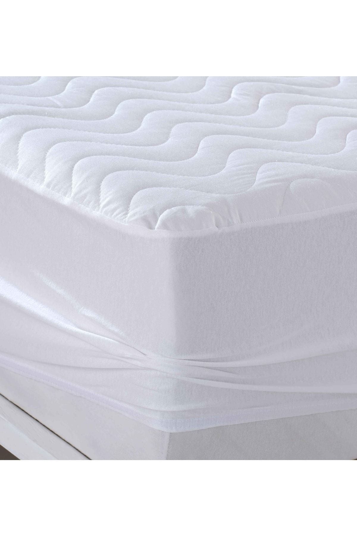 VESSİNOHOME Quilted Fitted White Mattress Protector Single Double Waterproof Non-Sweating Mattress Pad 3