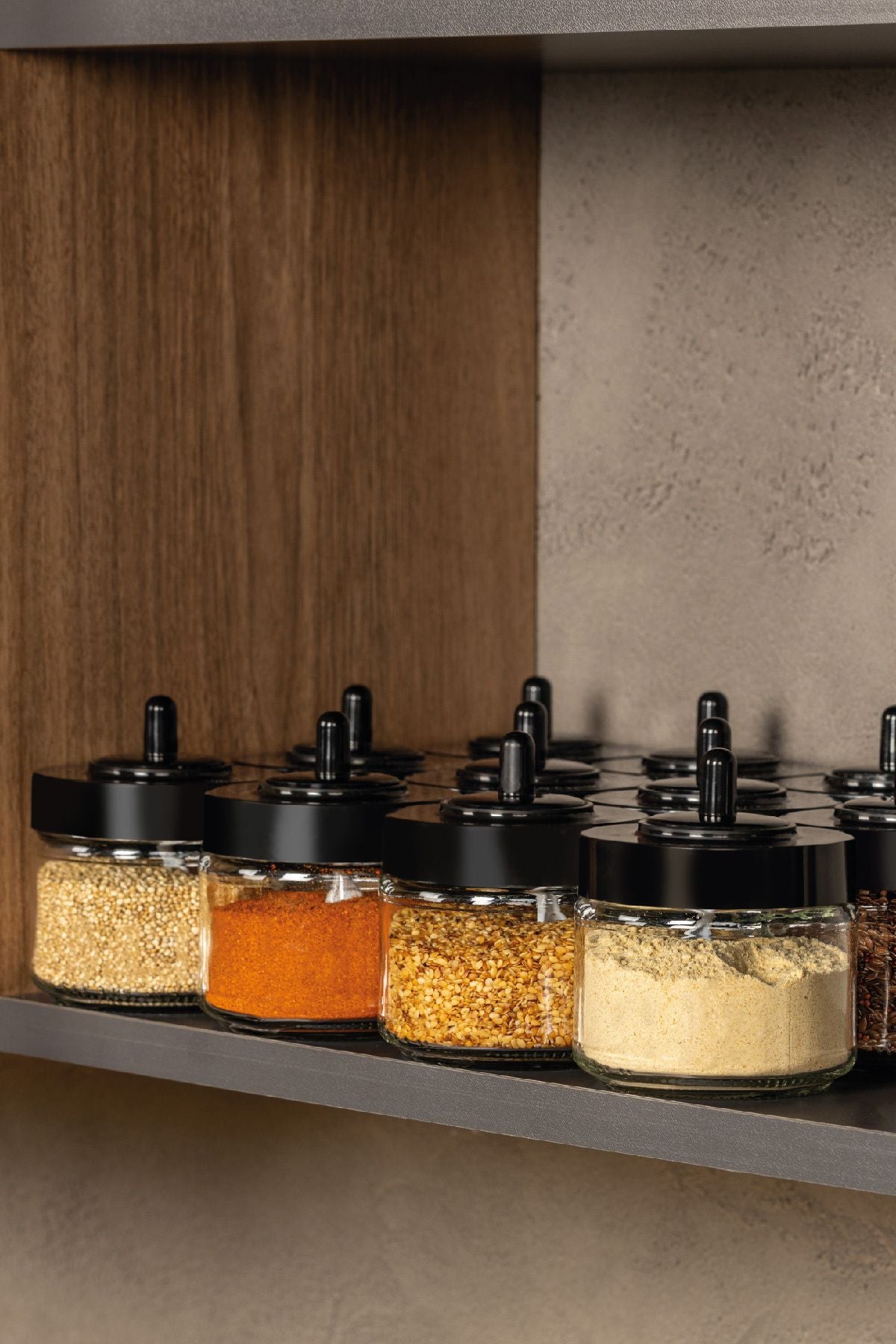 Vienev Black Screen-Printed Labeled 12-Piece Spice Jar Set with Self-Scooping Lids Short 5