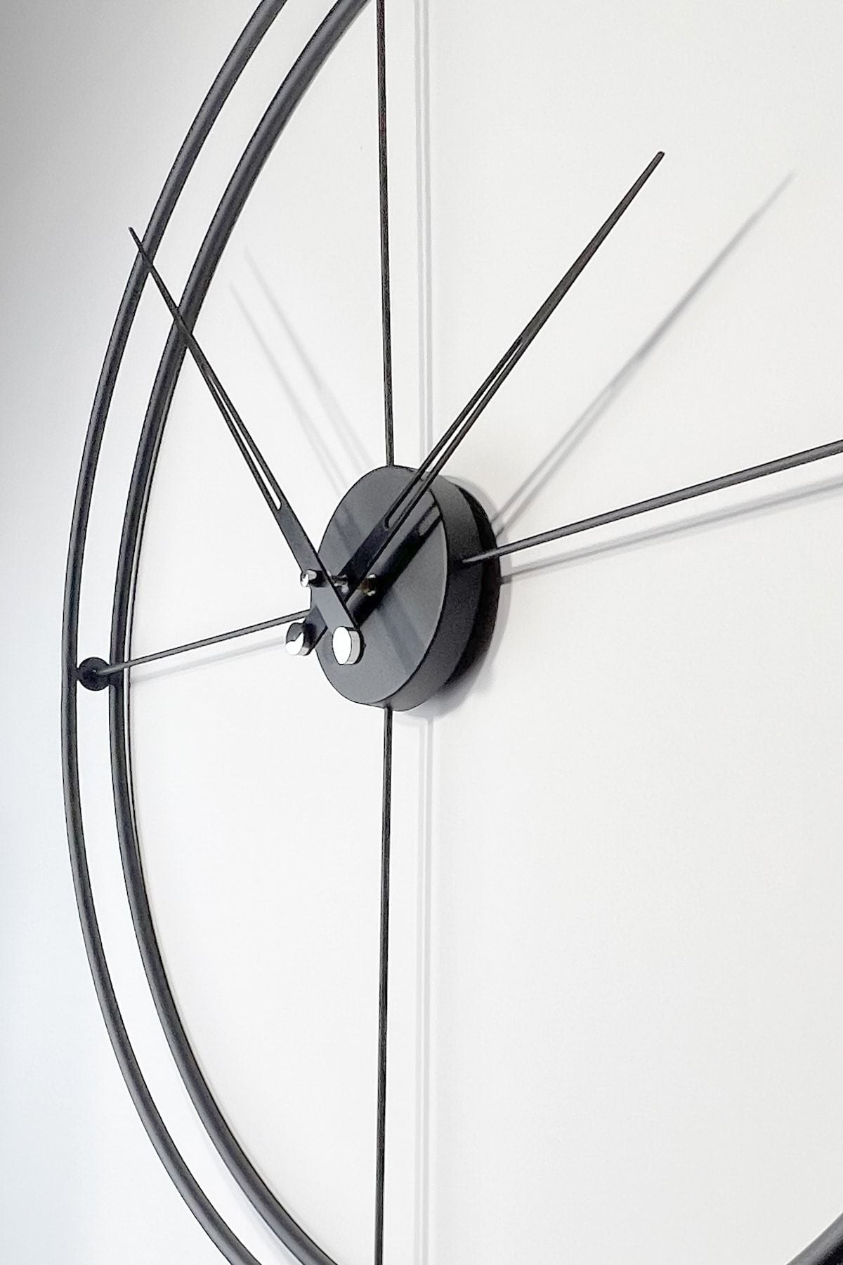 AGA KONSEPT Scandinavian XXL 90 Cm Black, Spanish And Scandinavian Style Wrought Iron Metal Minimalist Wall Clock 4