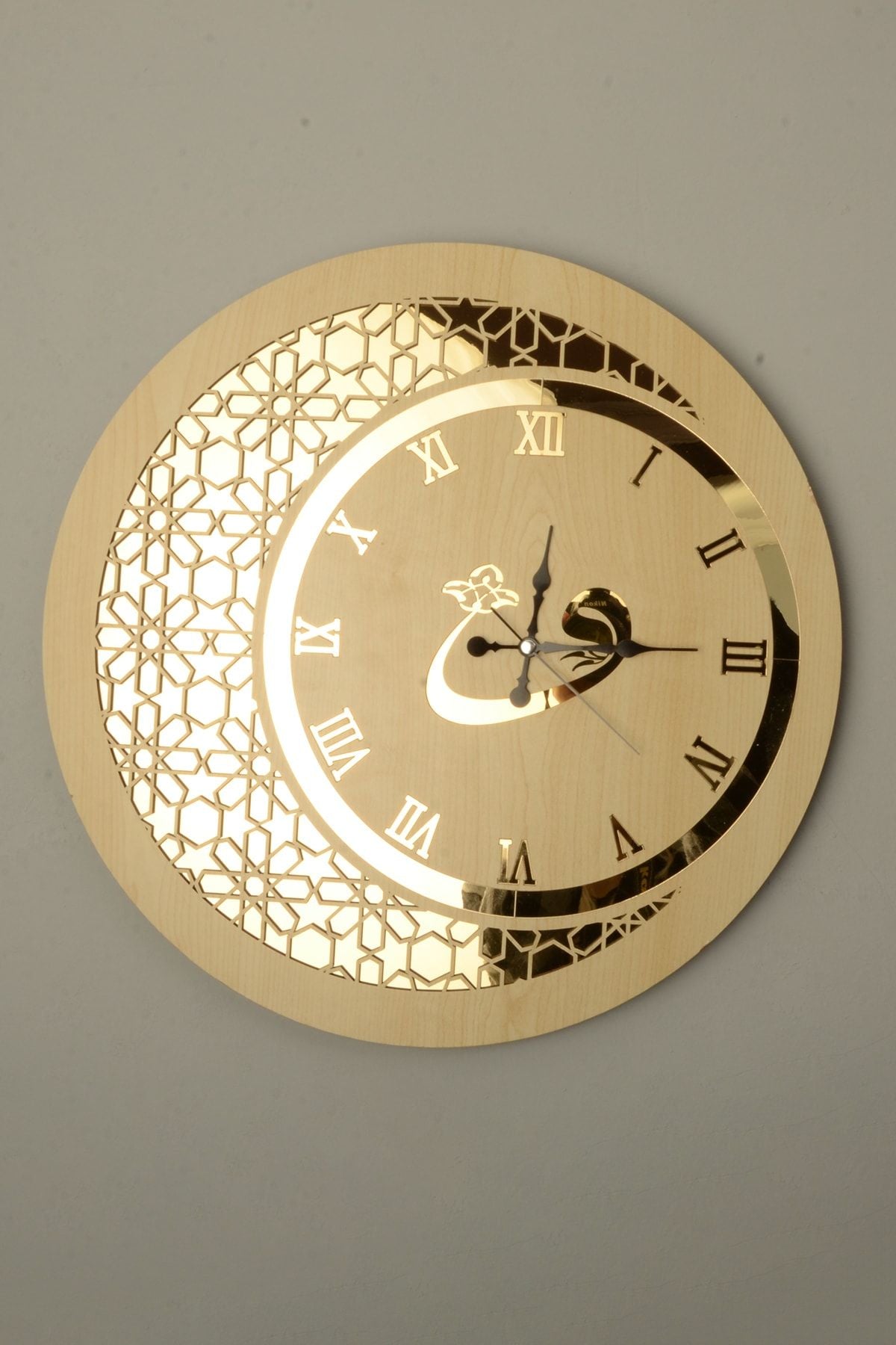 Pey Aksesuar Wooden And Mirrored Vav Motif Wall Clock 5