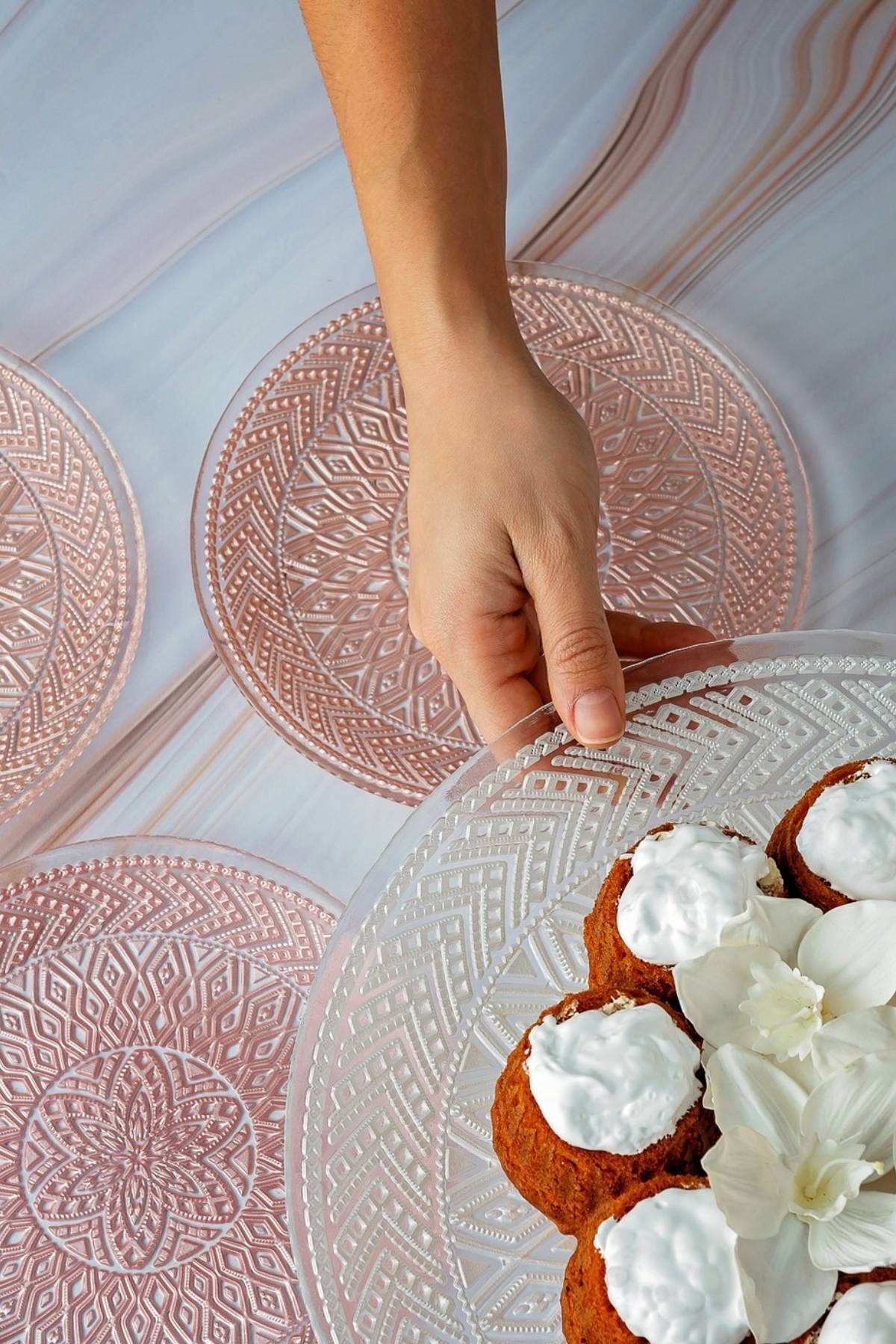 Karaca Cake Plate Lace Pink White 7 Piece Cake/Dessert Set Pink Round 33 6+ BPA Free Glass Modern 3