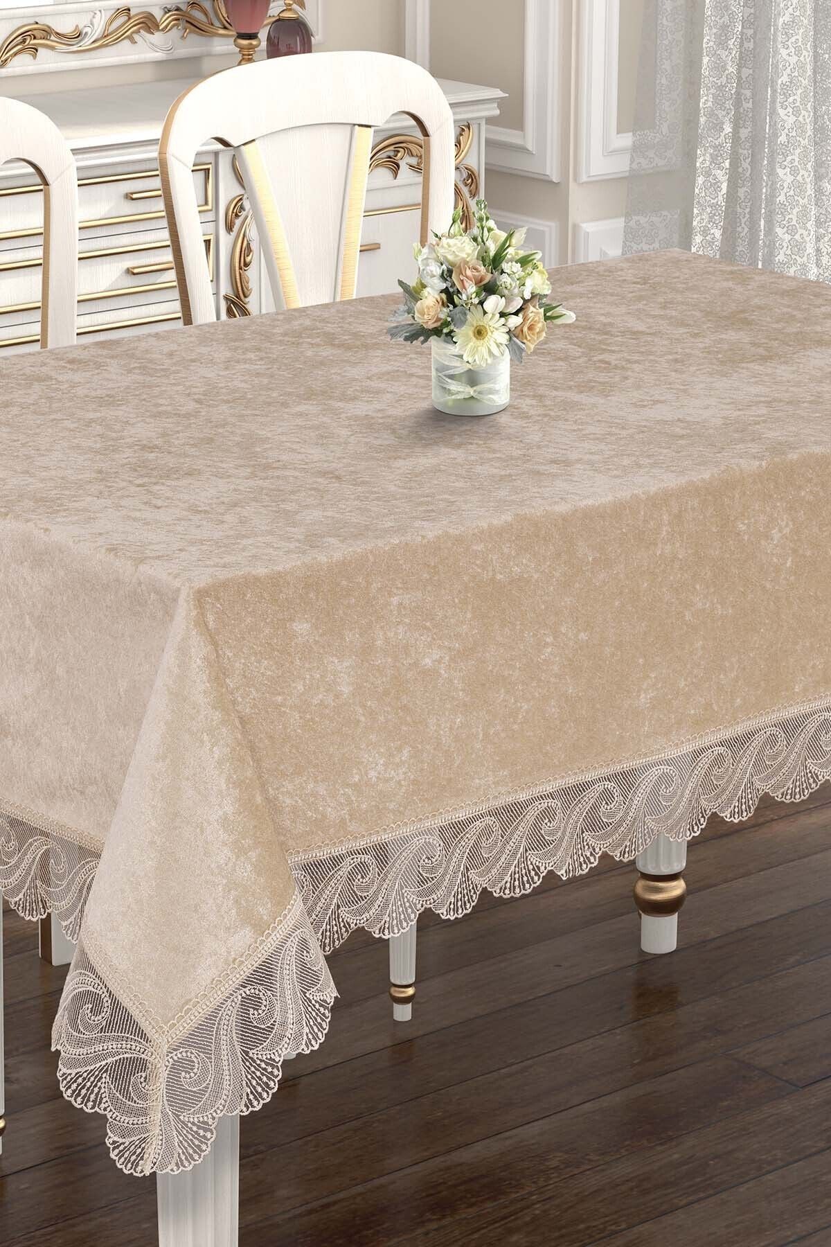 Laura Casa Luxury Velvet Tablecloth 1