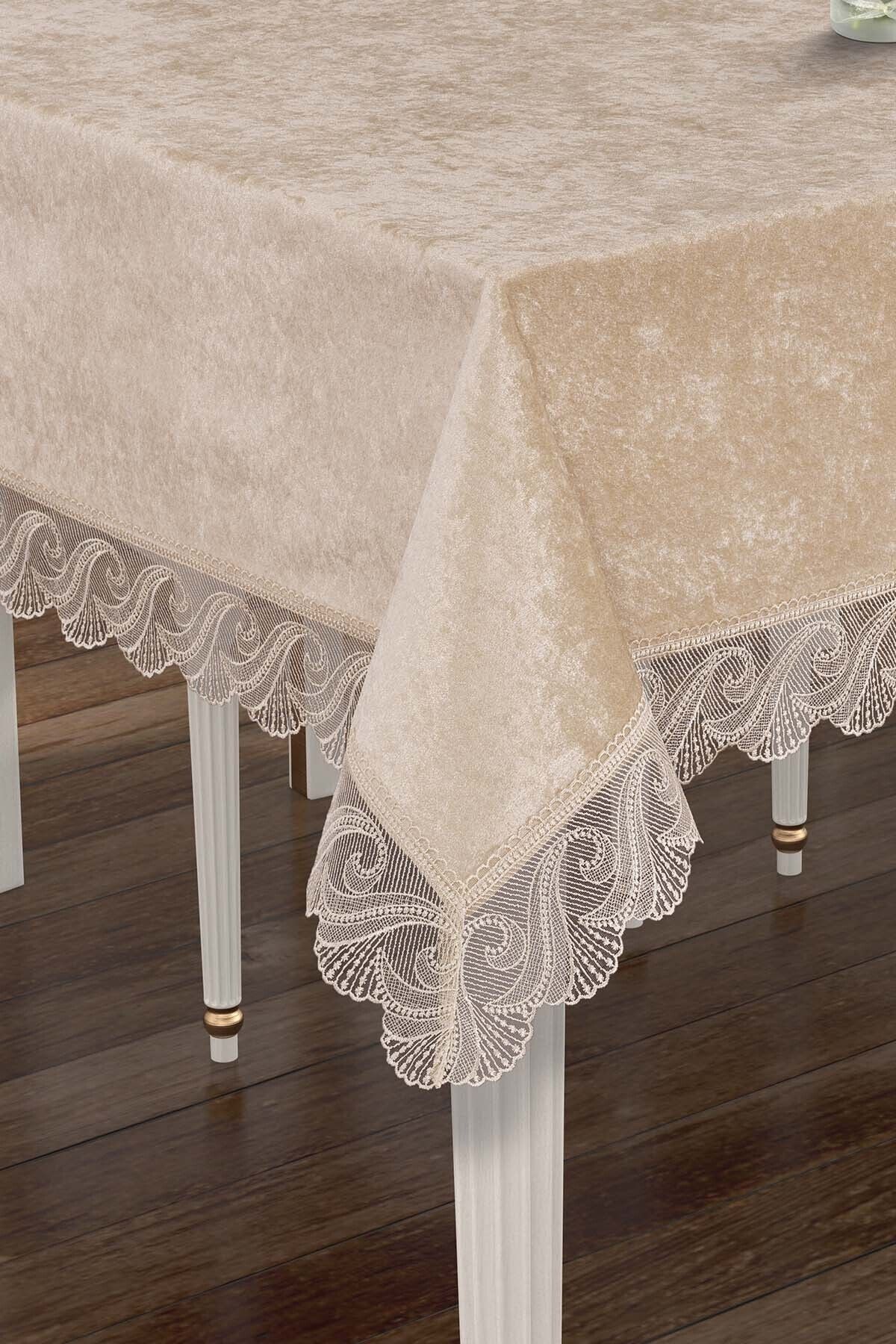 Laura Casa Luxury Velvet Tablecloth 2