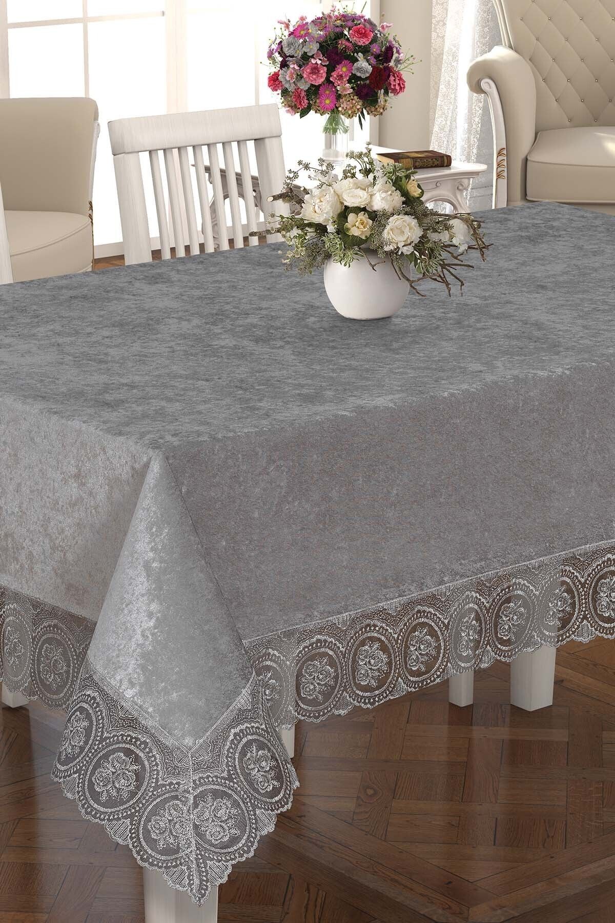 Laura Casa Luxury Velvet Tablecloth 1