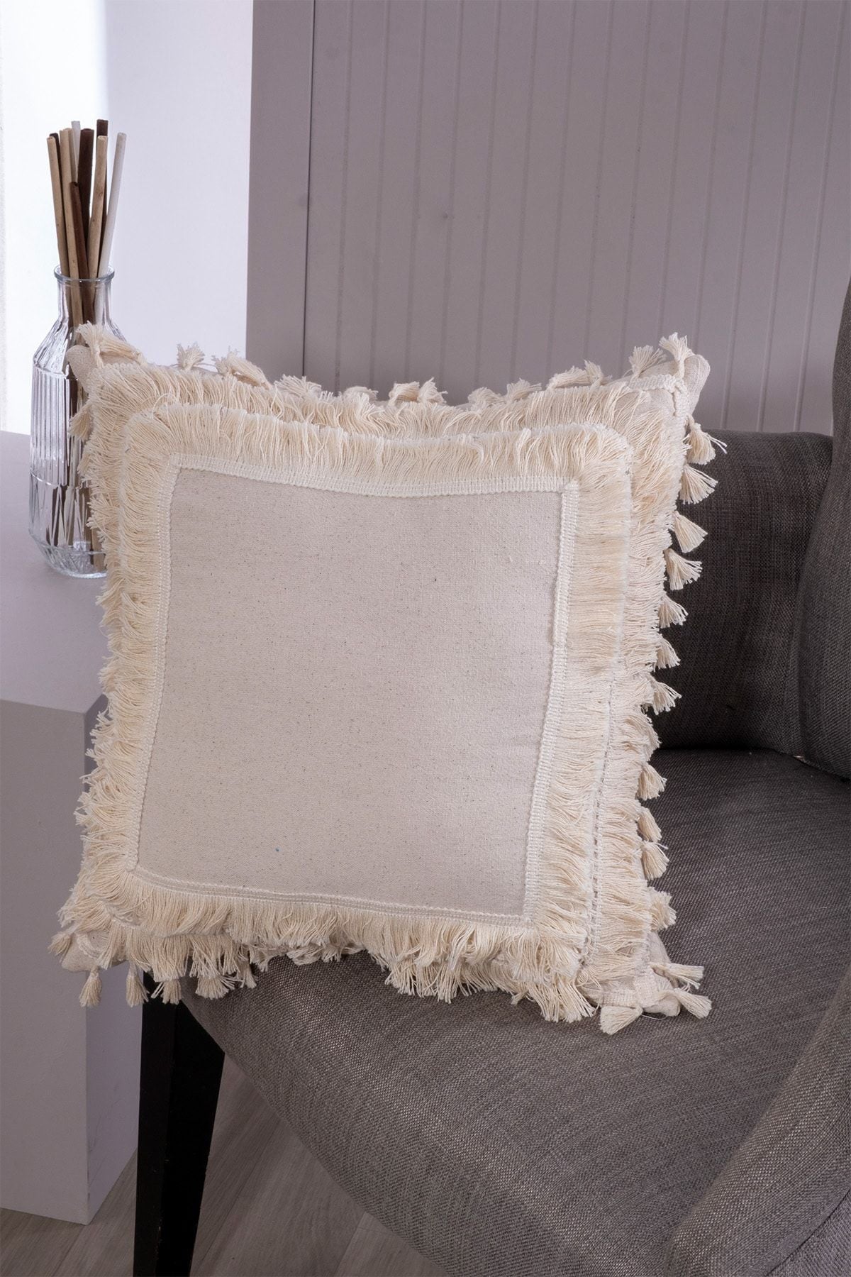 Vivamaison Special Design Single Ecru Linen Four Corner Pompon Tasselled Pillow Cover 2