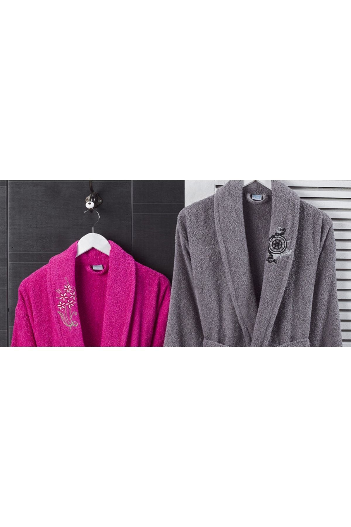 B2B Plus 100% Cotton Embroidered 4-Piece Family Bathrobe Set 2