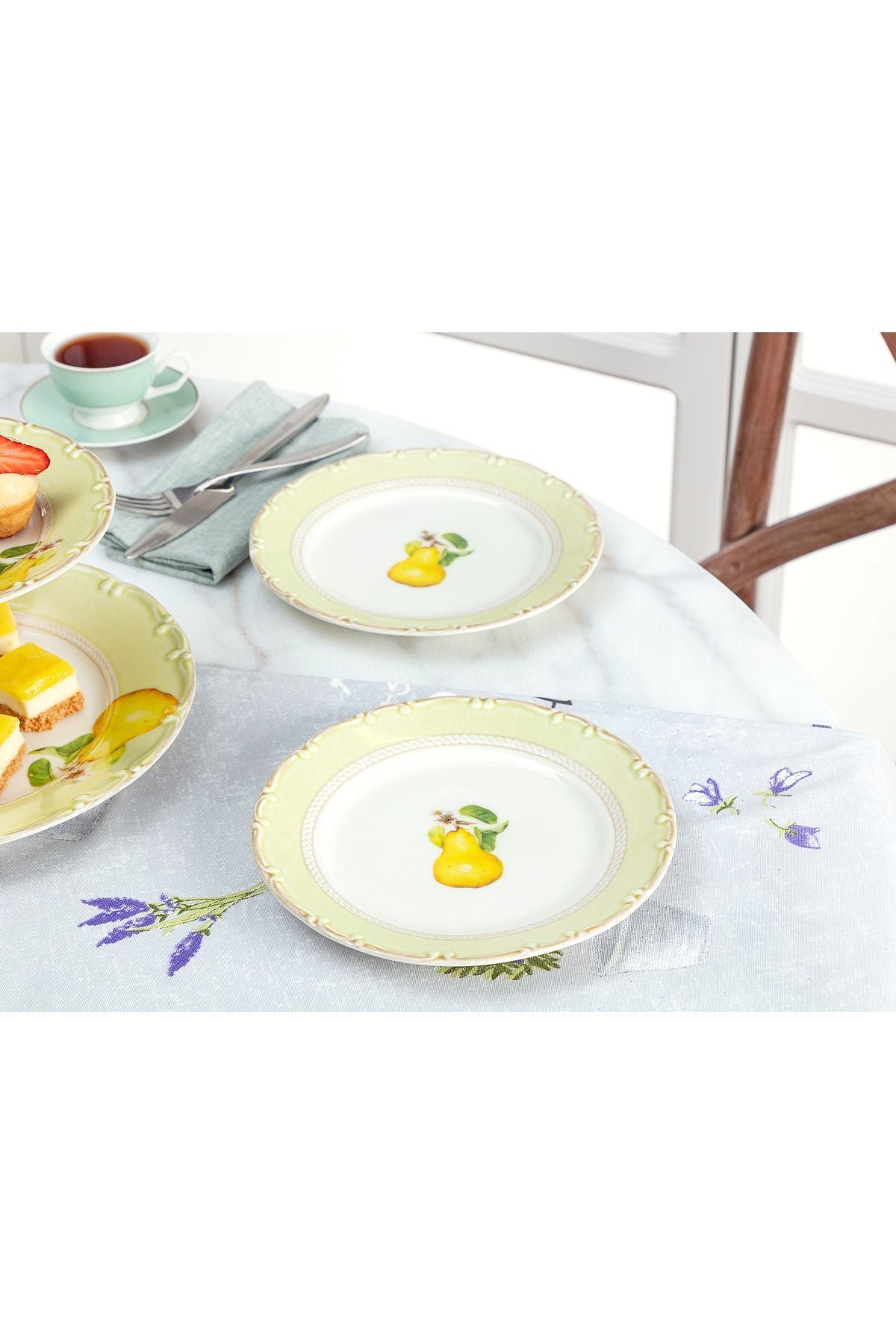 Madame Coco Pear Patterned 6-Piece Pastry Plate Set 1