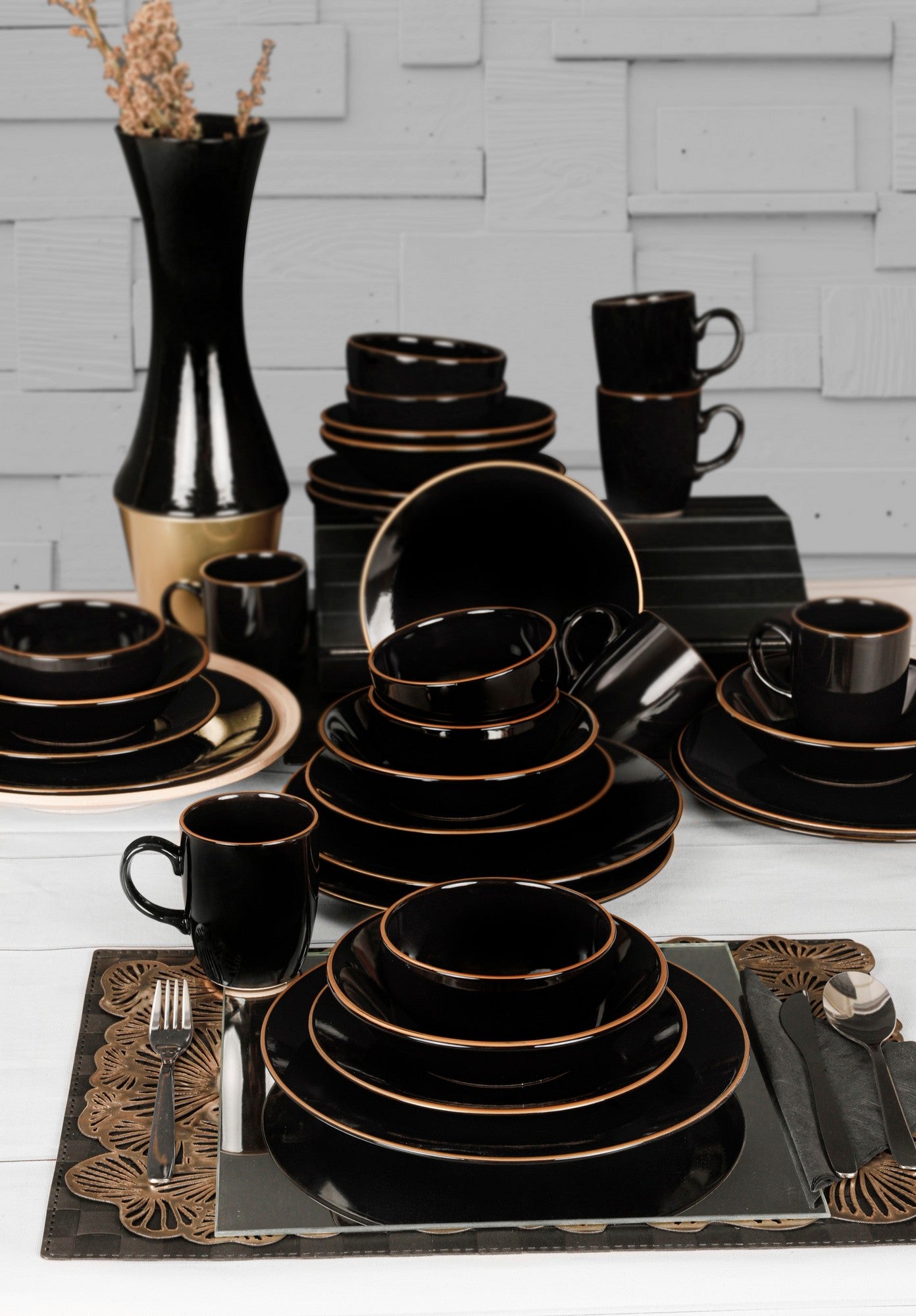 Ceramic Dinner Set (30 Pieces) TY040030F650A841600MAA4Y00 Black 275KRM1730 3