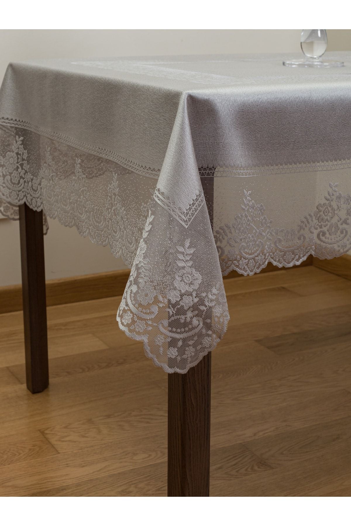 Papion Home Patterned Knit Tablecloth 2