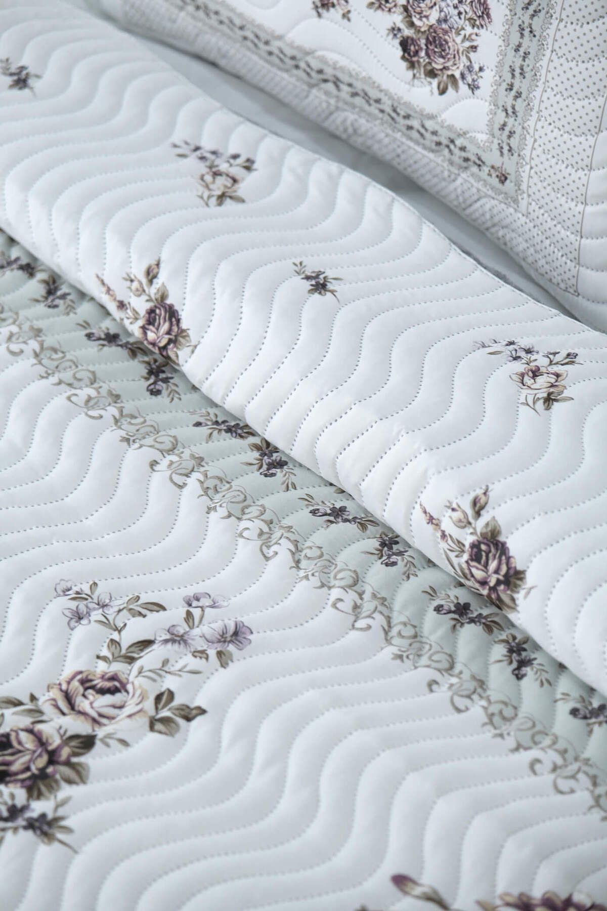 Örtüm Flower Lila Double Quilted Bedspread 2