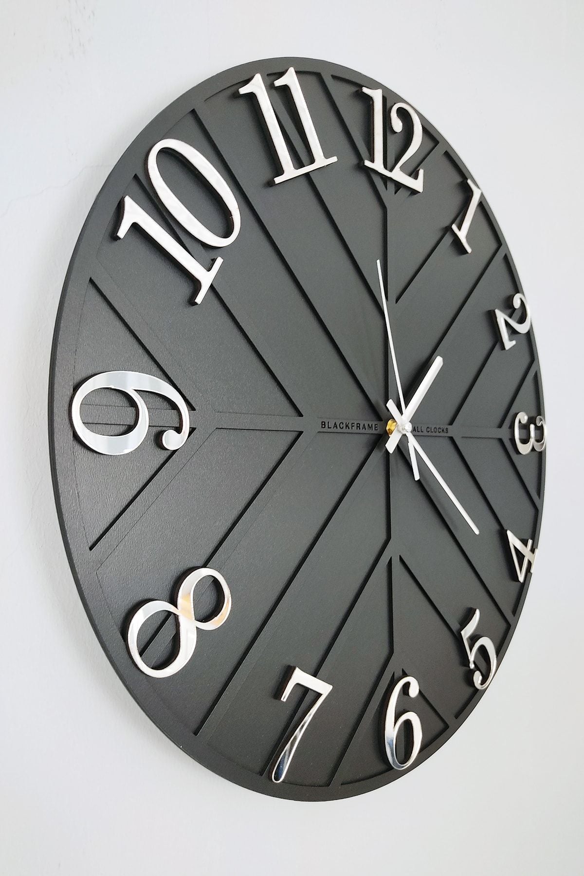 Blackframe Diagonal Lines Black & Silver 50cm Wall Clock 4