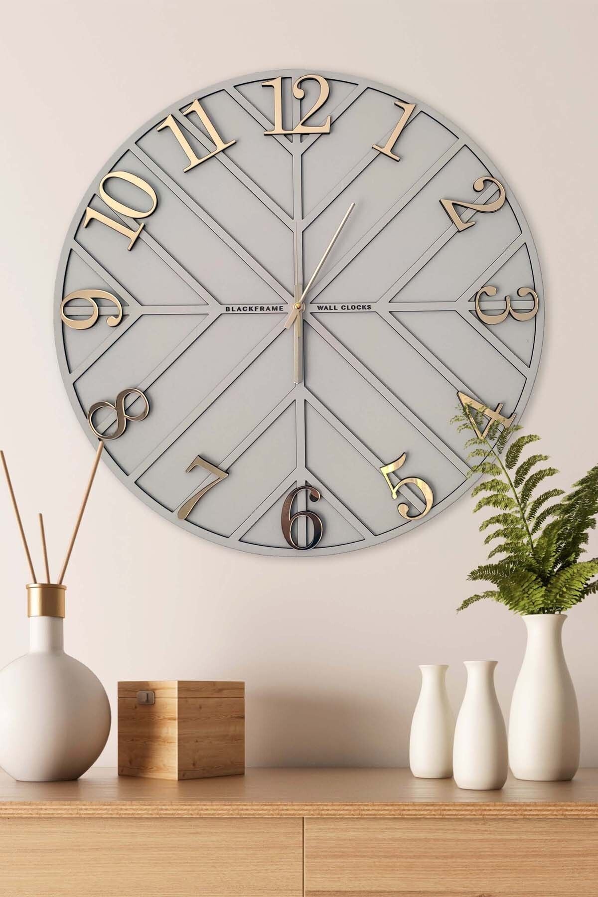 Blackframe Diagonal Lines Light Gray & Gold 50cm Wall Clock 2