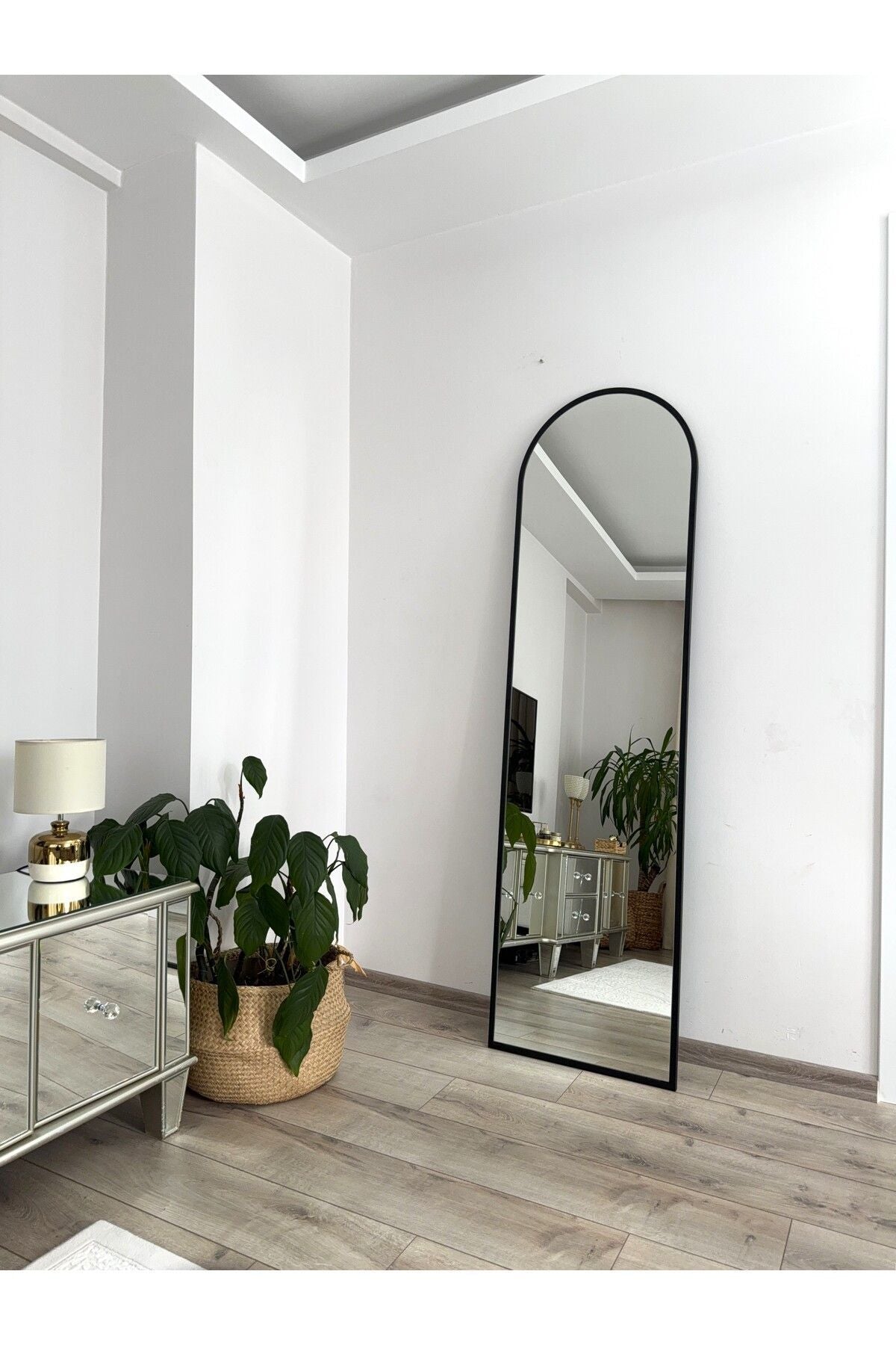 EFFE YAPI DEKOR Black Metal Framed 180x50 Cm Oval Standing Full-Length Mirror 3