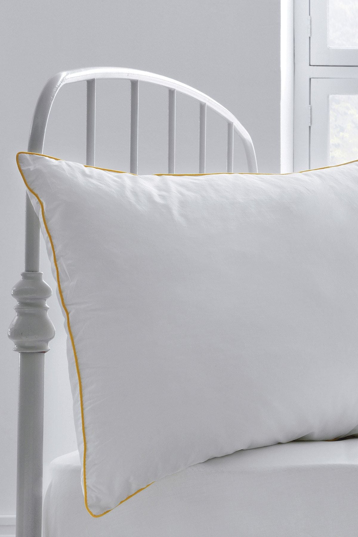 Yataş Bedding Dacron® Hollofil® Allerban® Pillow 1