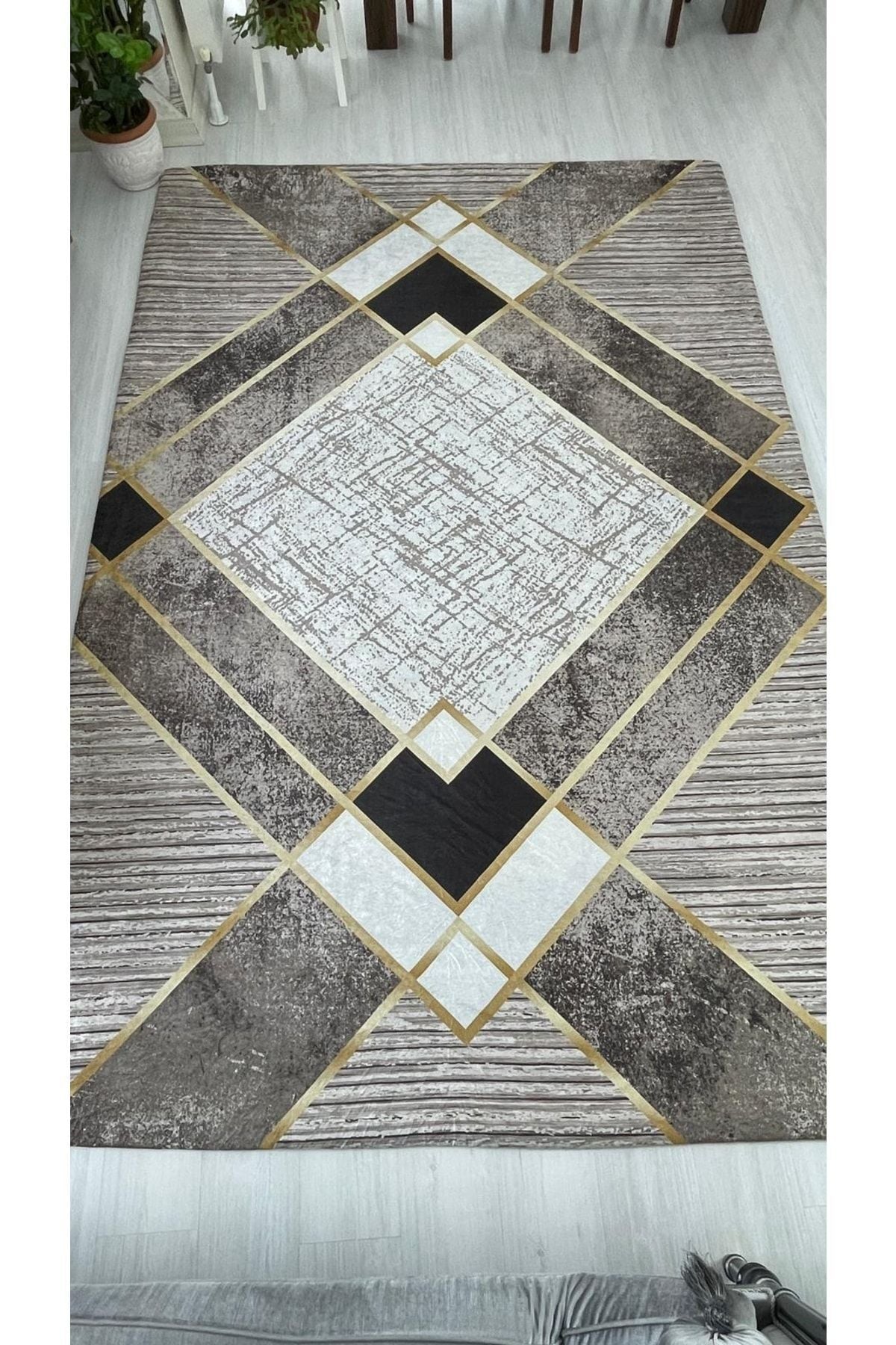 MEKA TEKSTİL Coffee Gold Band Model Elastic Velvet Carpet Cover 2