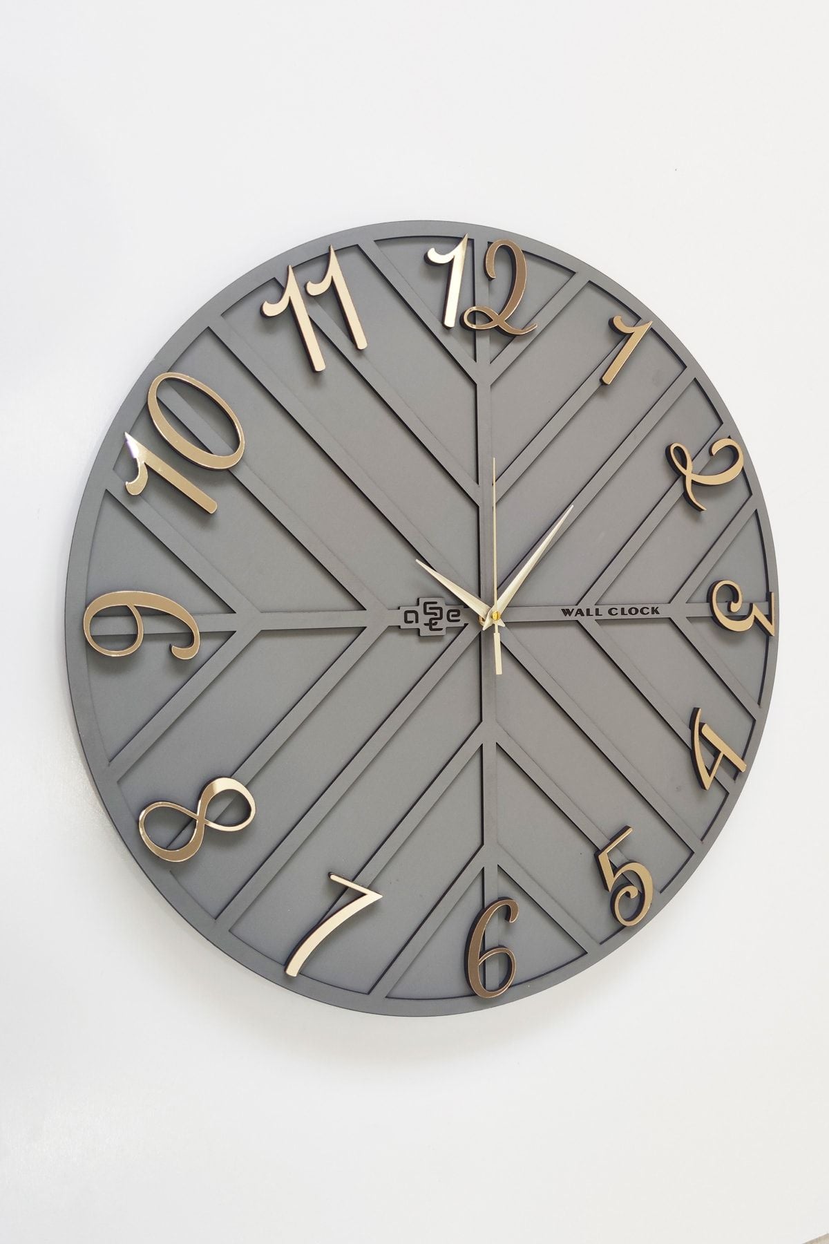 aSSe Design Striped Decorative Wall Clock Anthracite & Gold 50x50cm Silent Mechanism 1