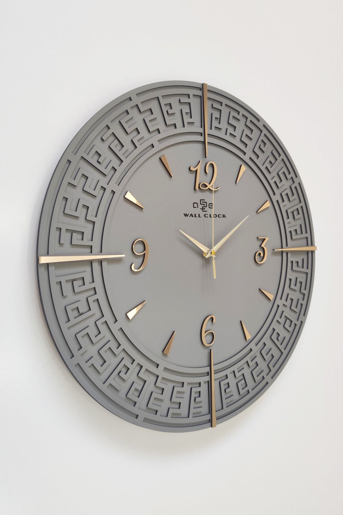 aSSe Tasarım Tangled Lines Anthracite & Gold Turkish Numerals 50x50 cm Silent Wall Clock 1