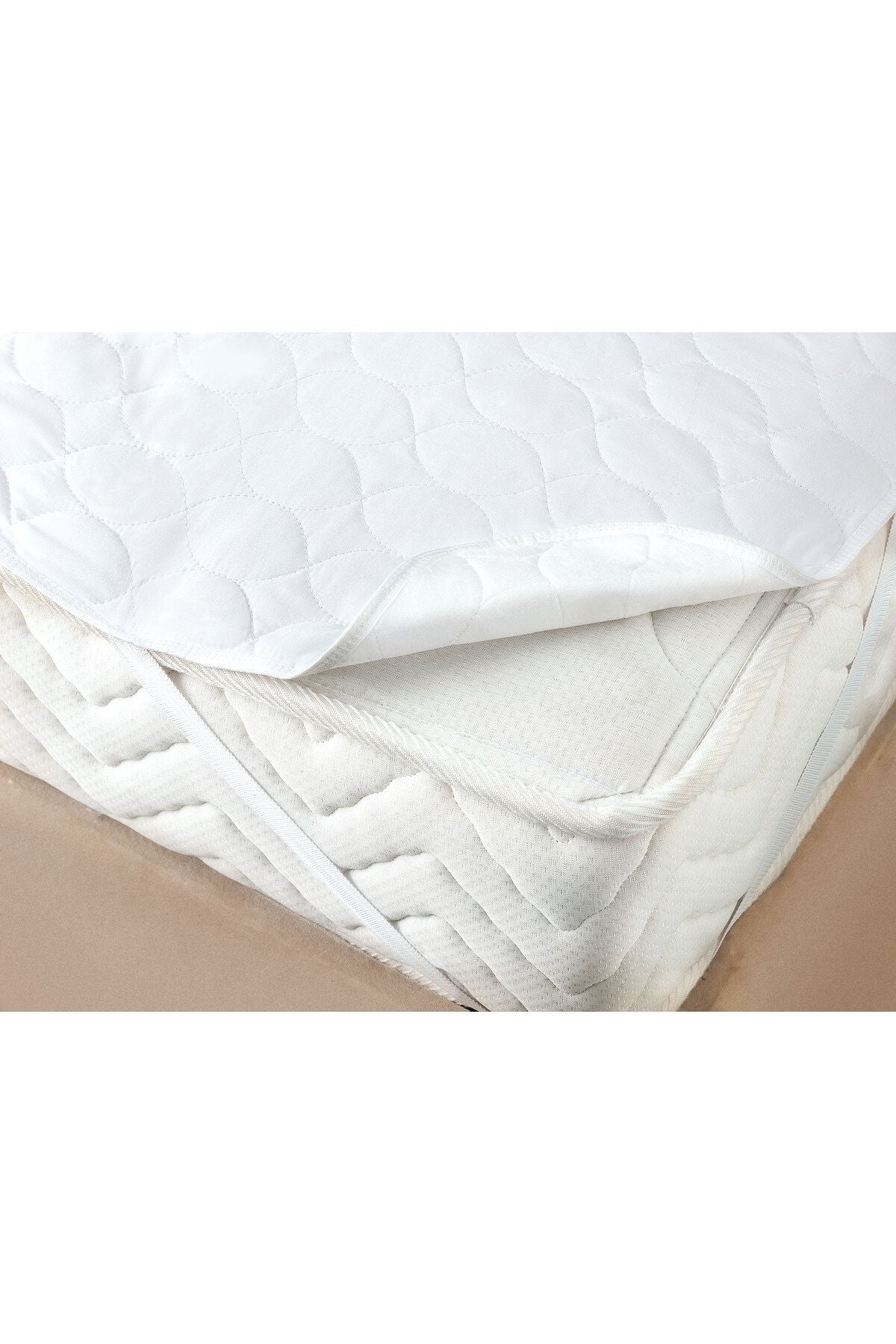 Madame Coco Quilted Double Bed Mattress Protector - White 1