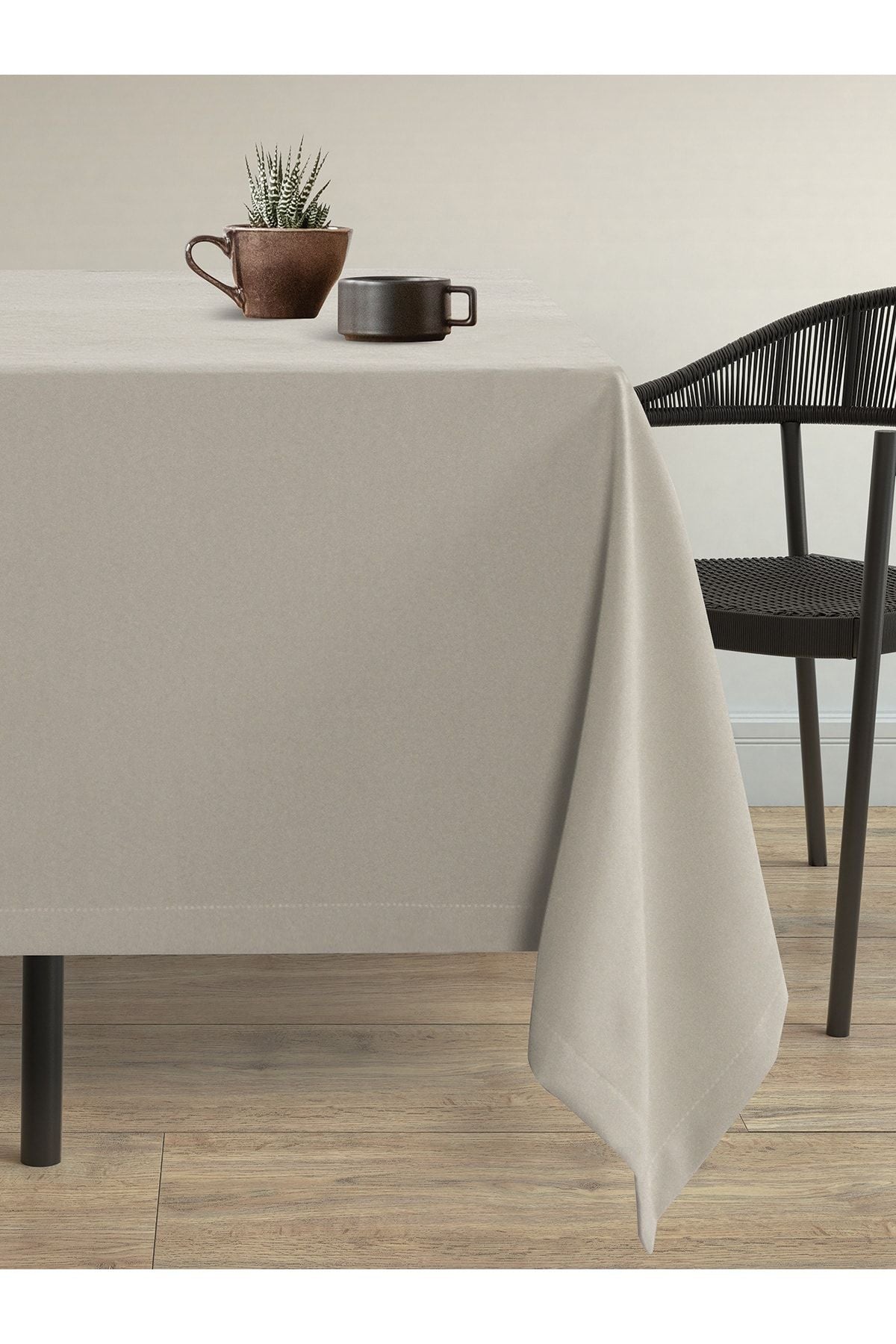 Demor Home Velvet Textured Light Gray Stain-Resistant Tablecloth 1