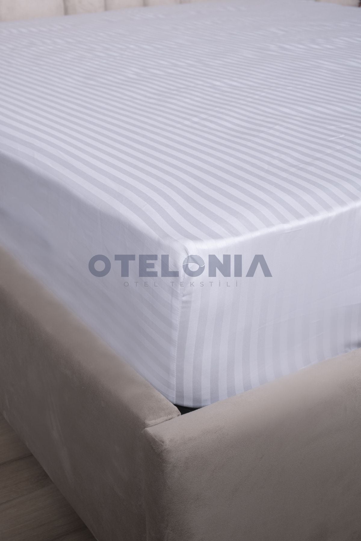 Otelonia Luxury Hotel Series Striped Cotton Satin Fitted Sheet 2