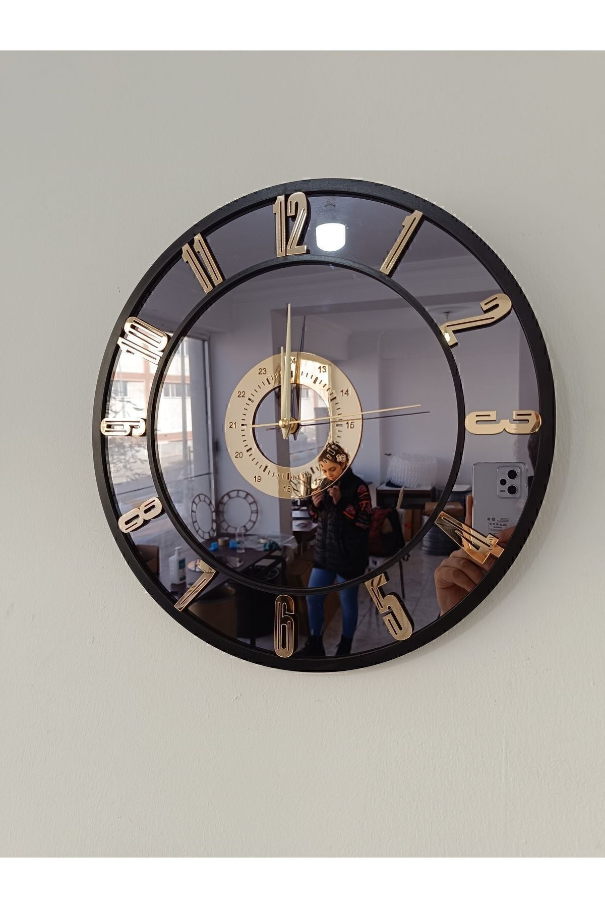 Estetik Mirrored Wall Clock (Gold Numbers) 6