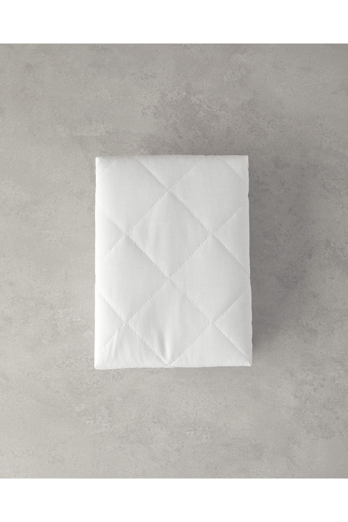 English Home Cotton Quilted Pillow Protector White 2