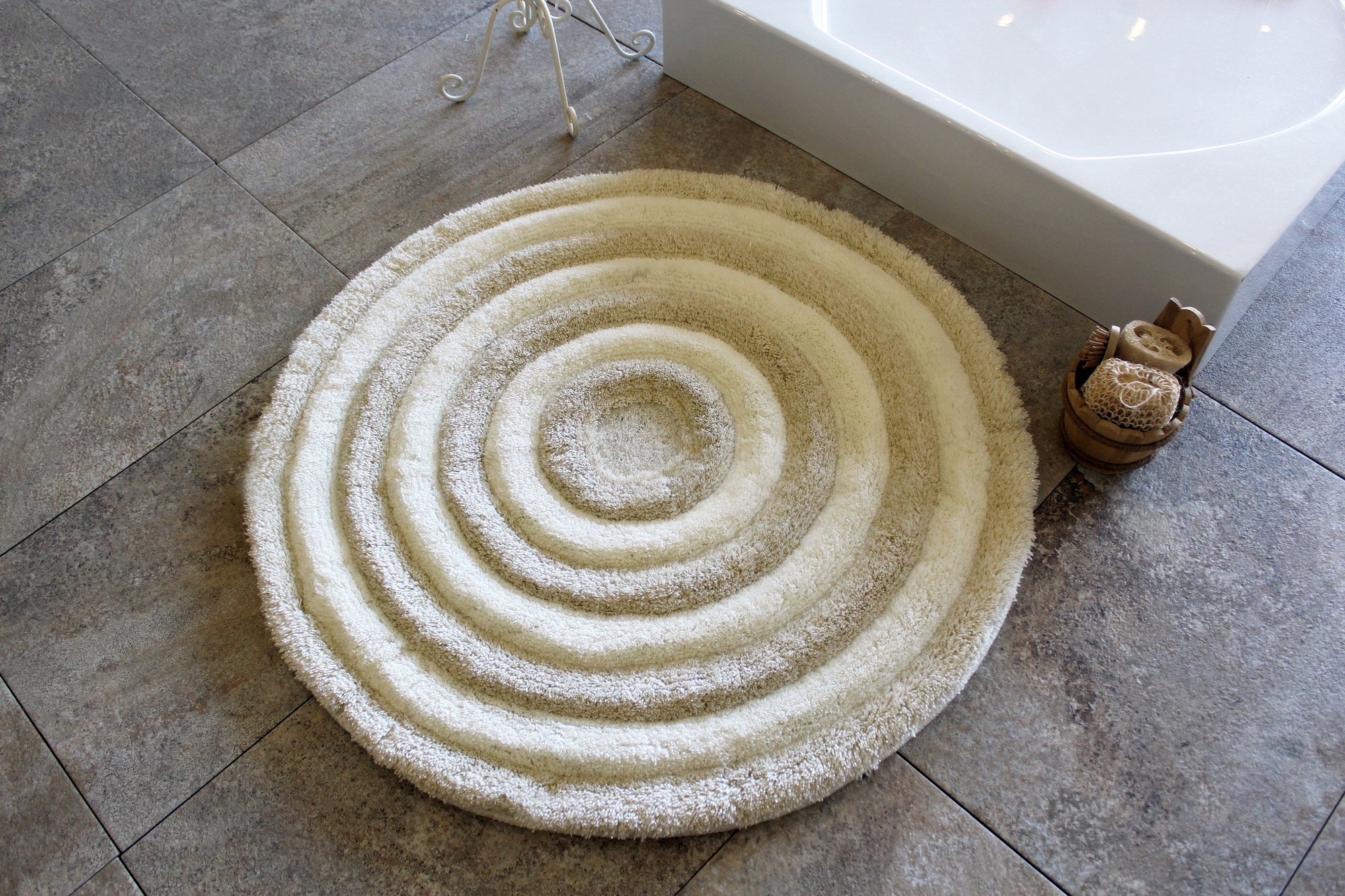 Acrylic Bathmat Round - Ecru Ecru 351ALS1002 1