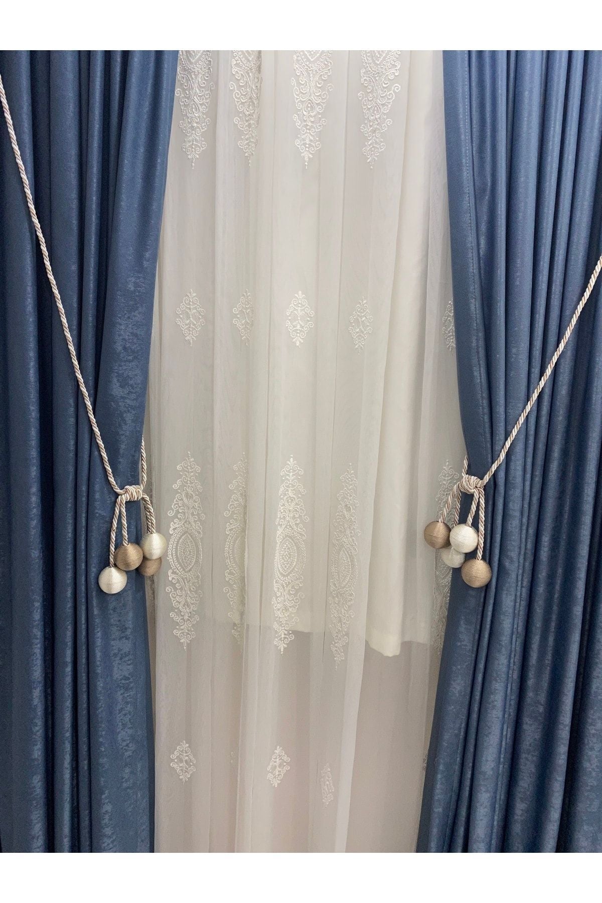 DÖRTTOP Modern Wrap 4-Ball Curtain Tieback for Rail Mounting with String Ceiling Curtain Accessory Vizon & Cream 3