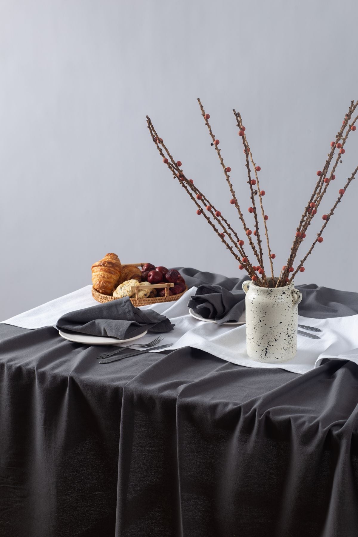 Wellstil Premium Linen Grey Tablecloth 3