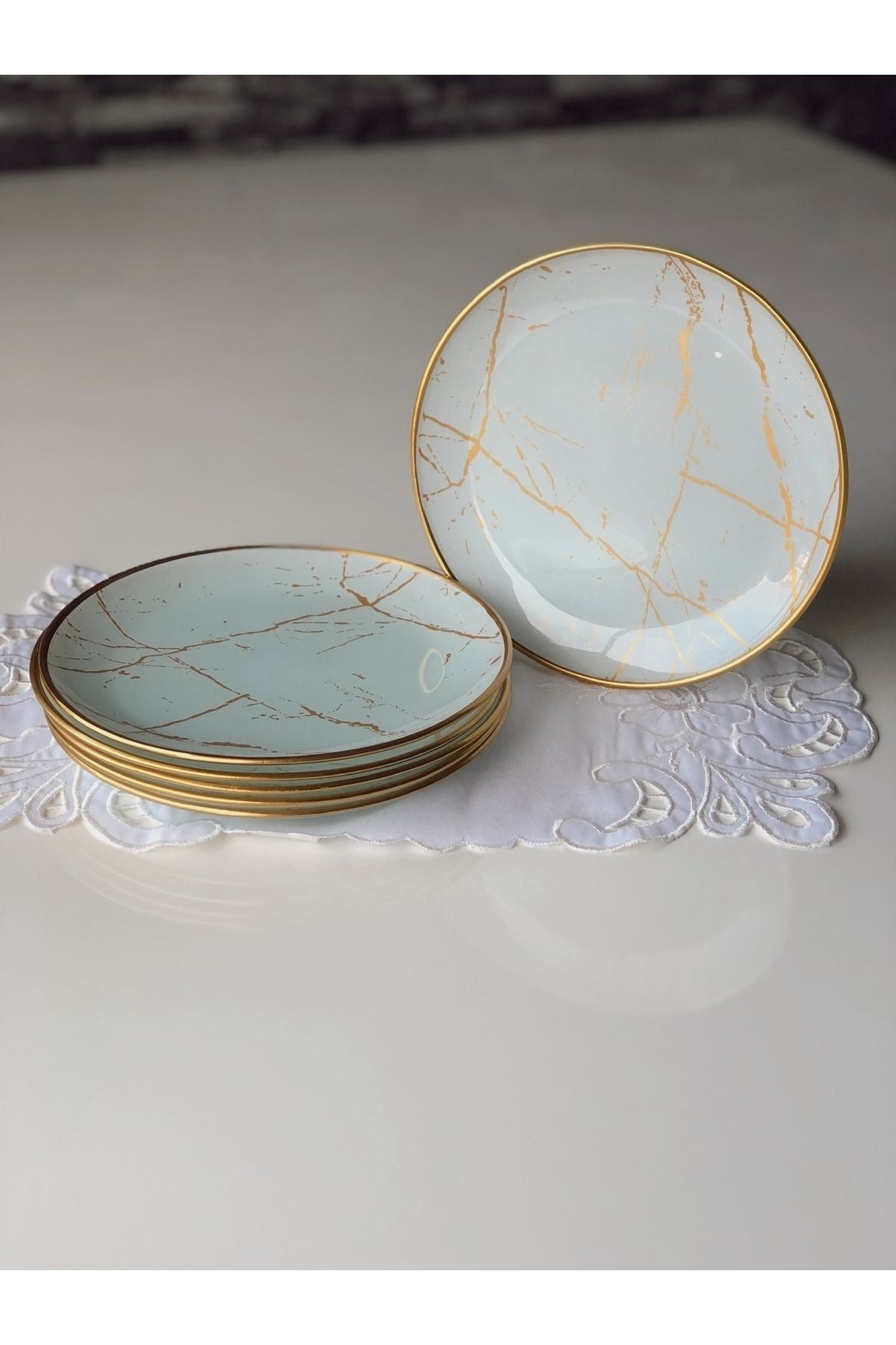 GÜRCÜGLASS Marble Pattern White Cake Plate 2