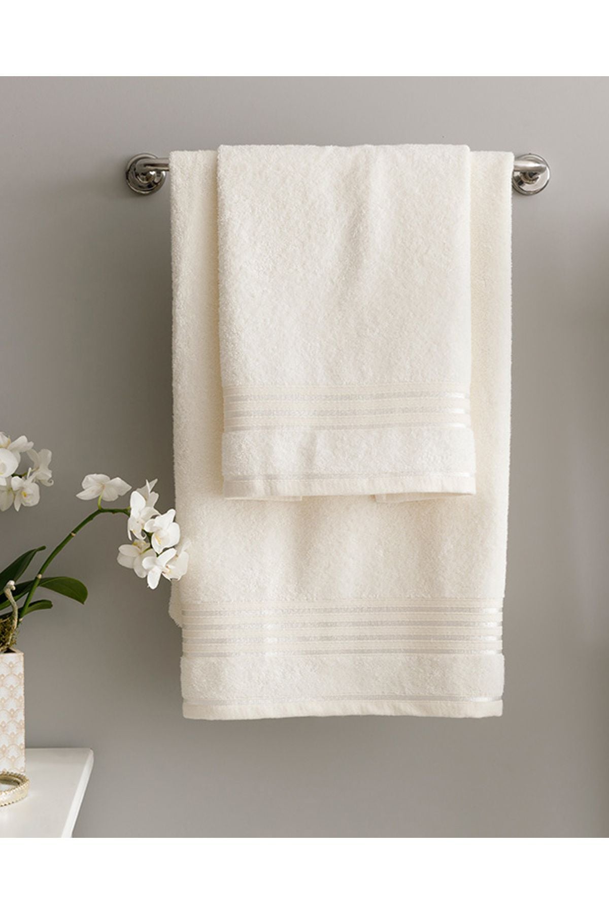 English Home Romantic Stripe Flossy Cotton Bath Towel Set Ecru 1