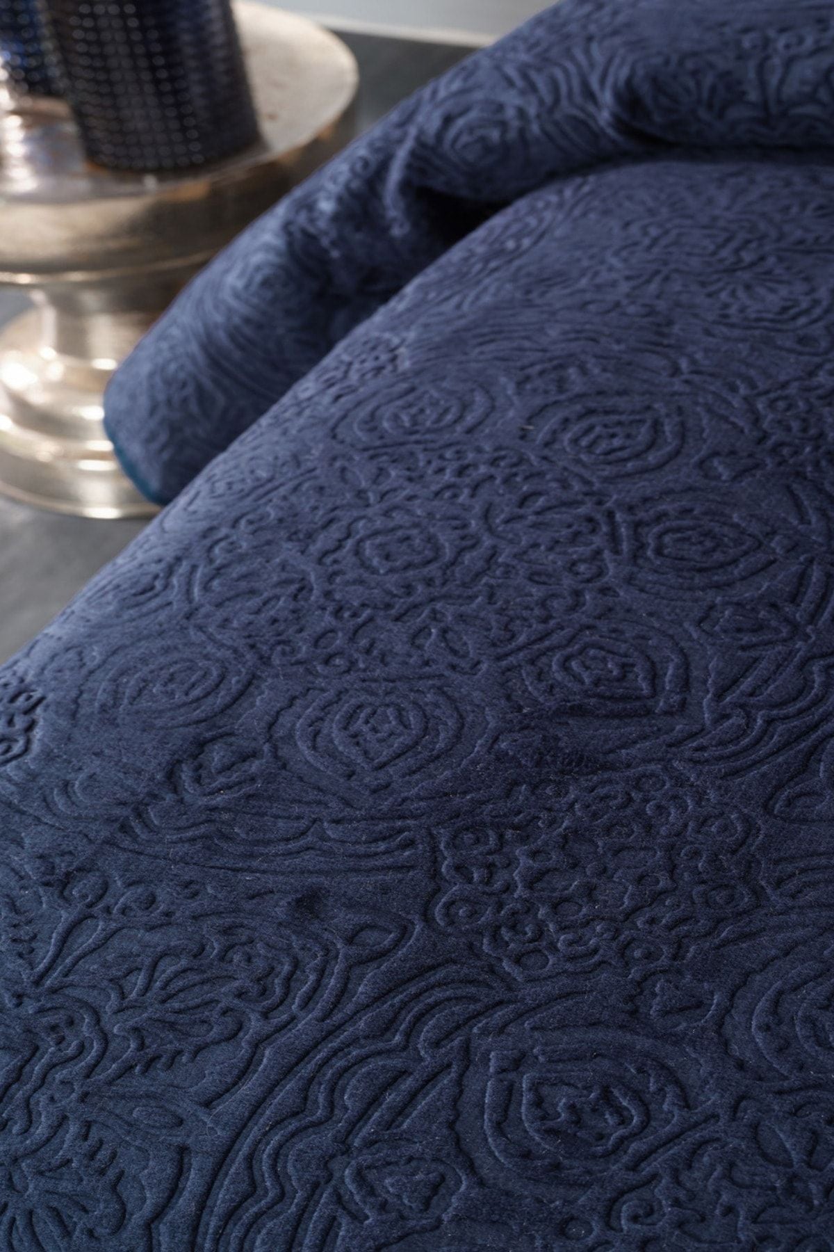 Karaca Home Scala Navy Blue Double Embossed Blanket 3