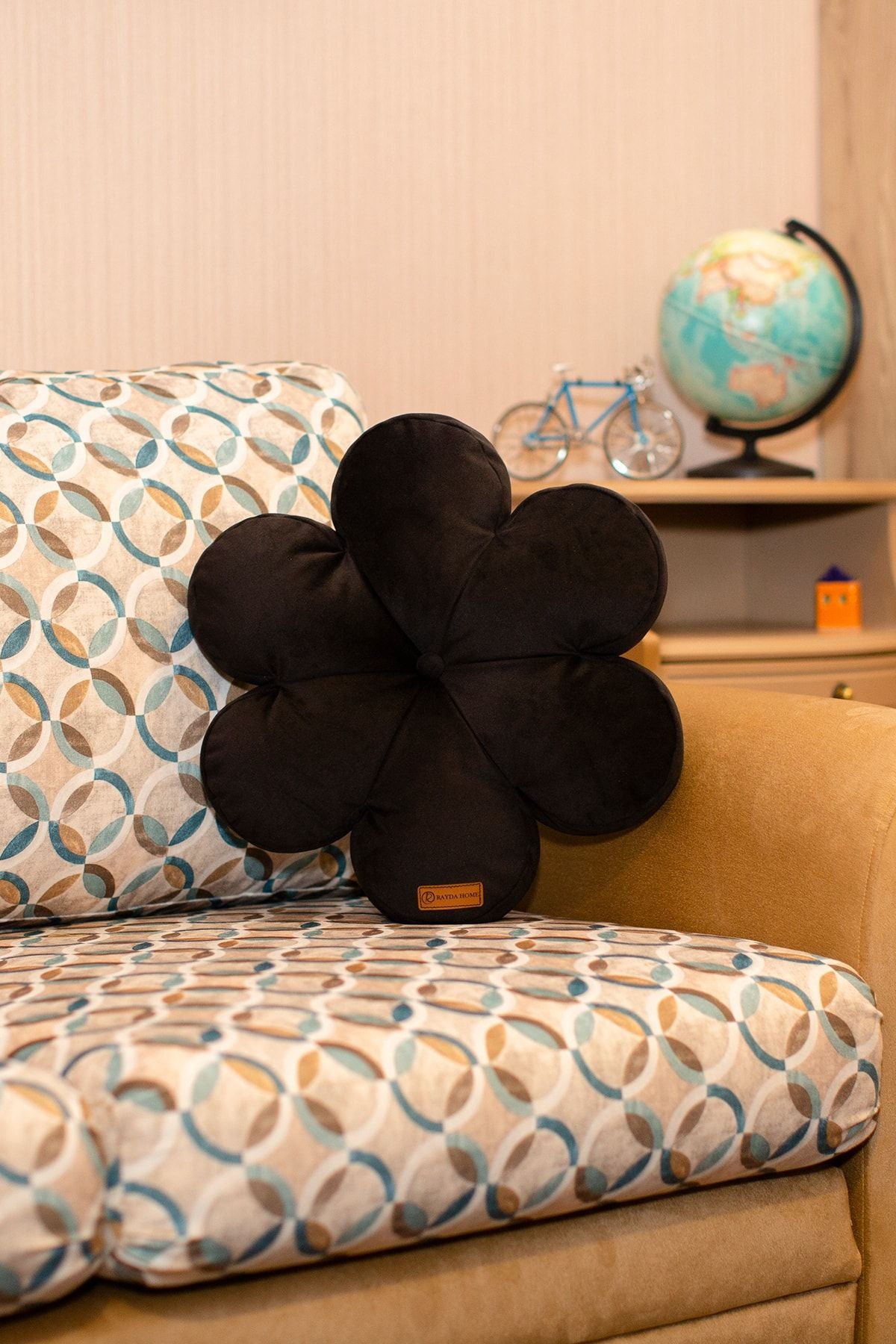 Rayda Home Decorative Black Flower Pillow 42*42 Cm 1