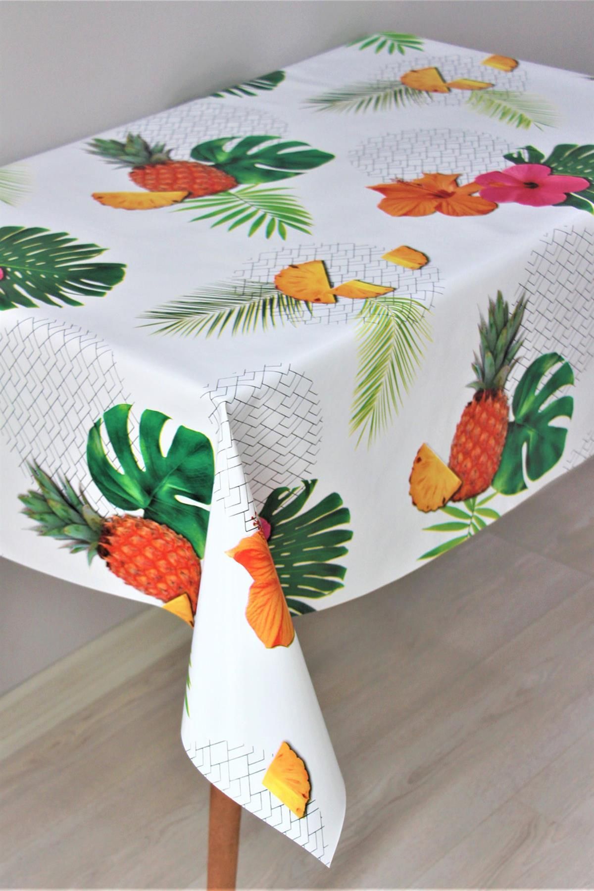 DDHOME Lined Wipeable PVC Tablecloth - Pineapple - 8097-1y 1