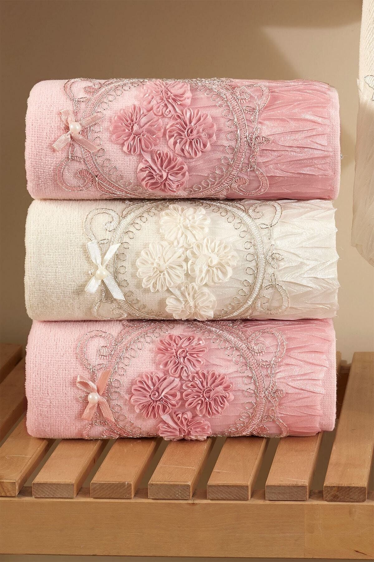 Kardelen 50/90 Daisy Bridal Lacy Cotton 4-Piece Hand and Face Towel Set 2