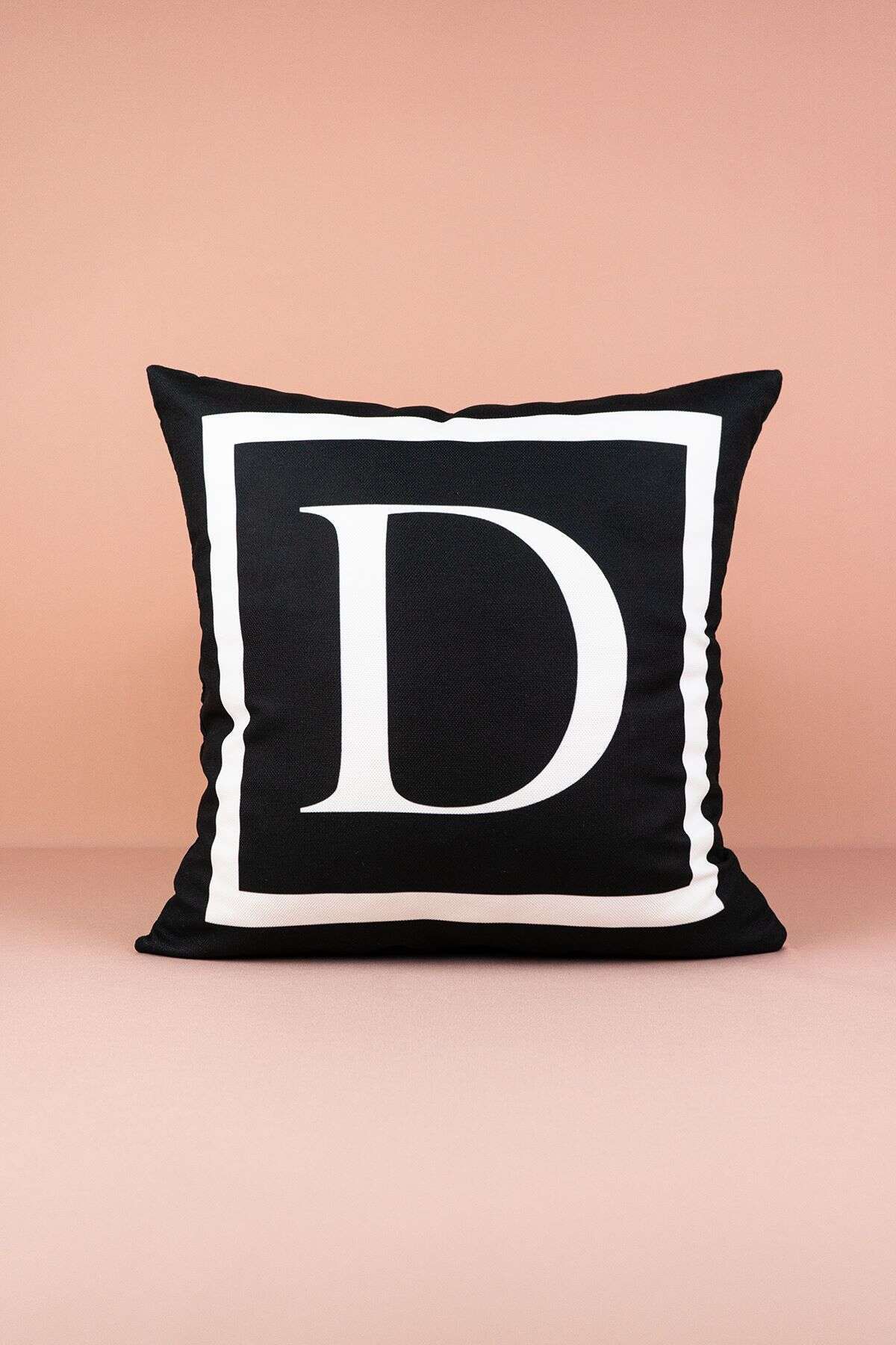 Cango Home Letter Cushion Cover D - 43x43 Cm 1