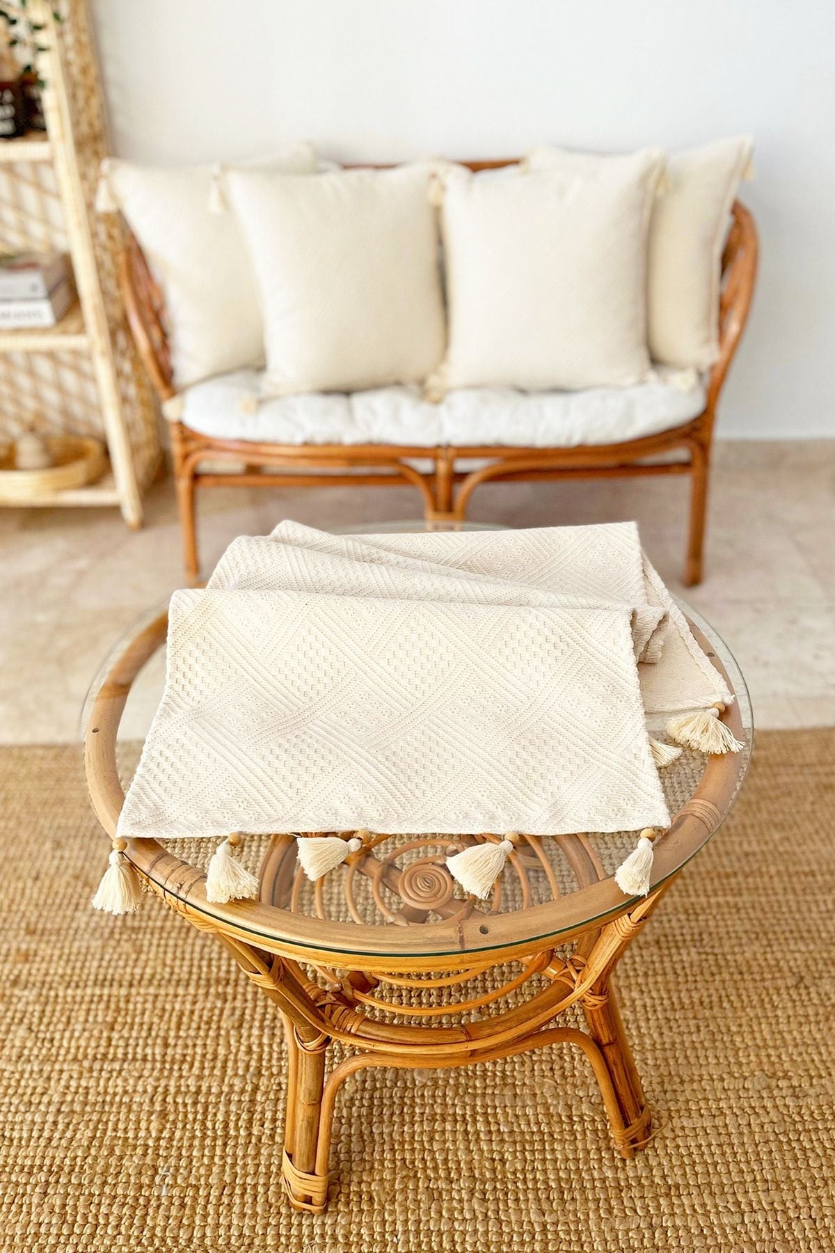 Realhomes Handmade Natural Buldan Bezi Authentic Organic Cotton Tassel Runner And 4-Piece Cushion Cover Set 2