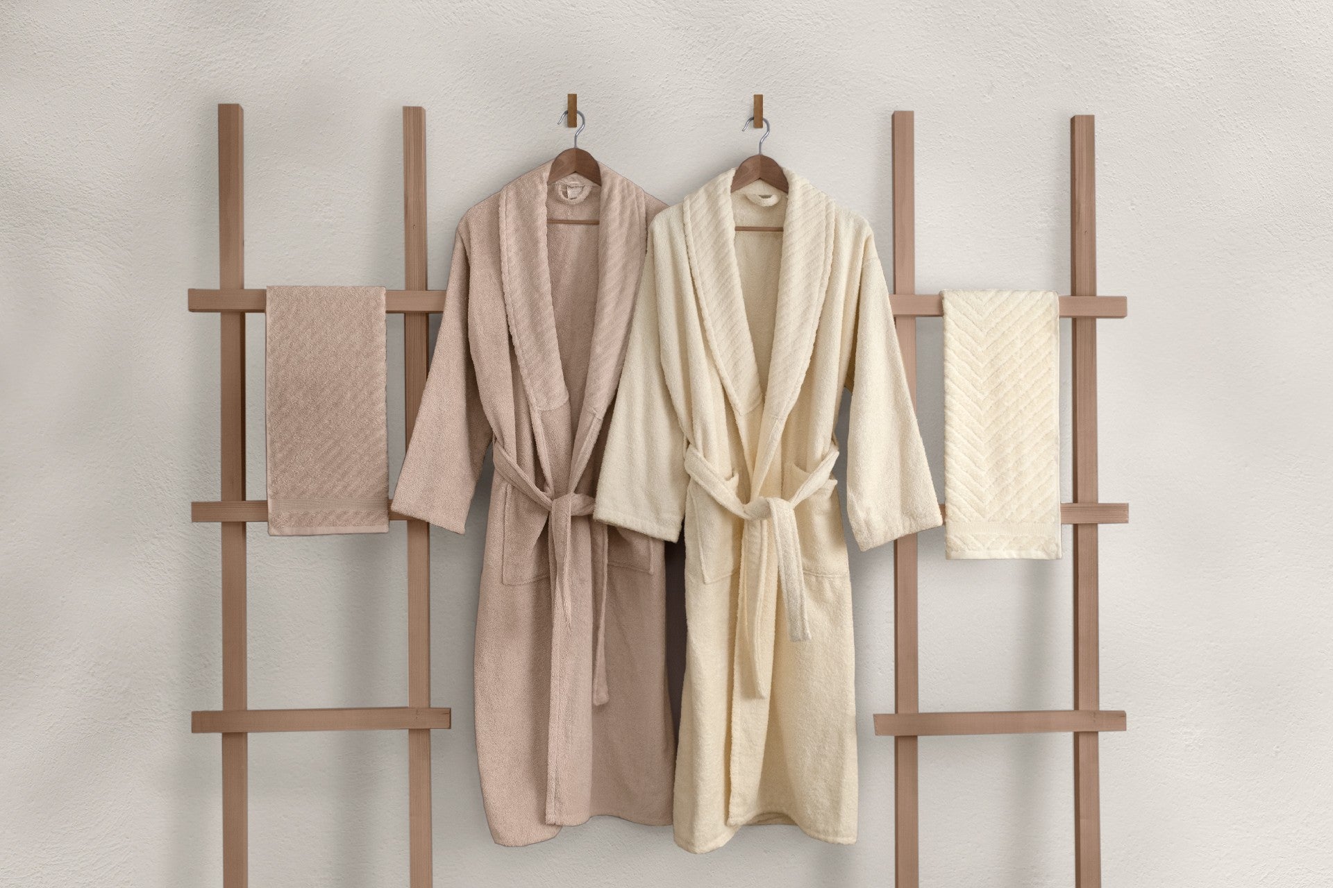 Family Bathrobe Set (4 Pieces) 1062A-047-1 Powder
Cream 459ELT1152 1