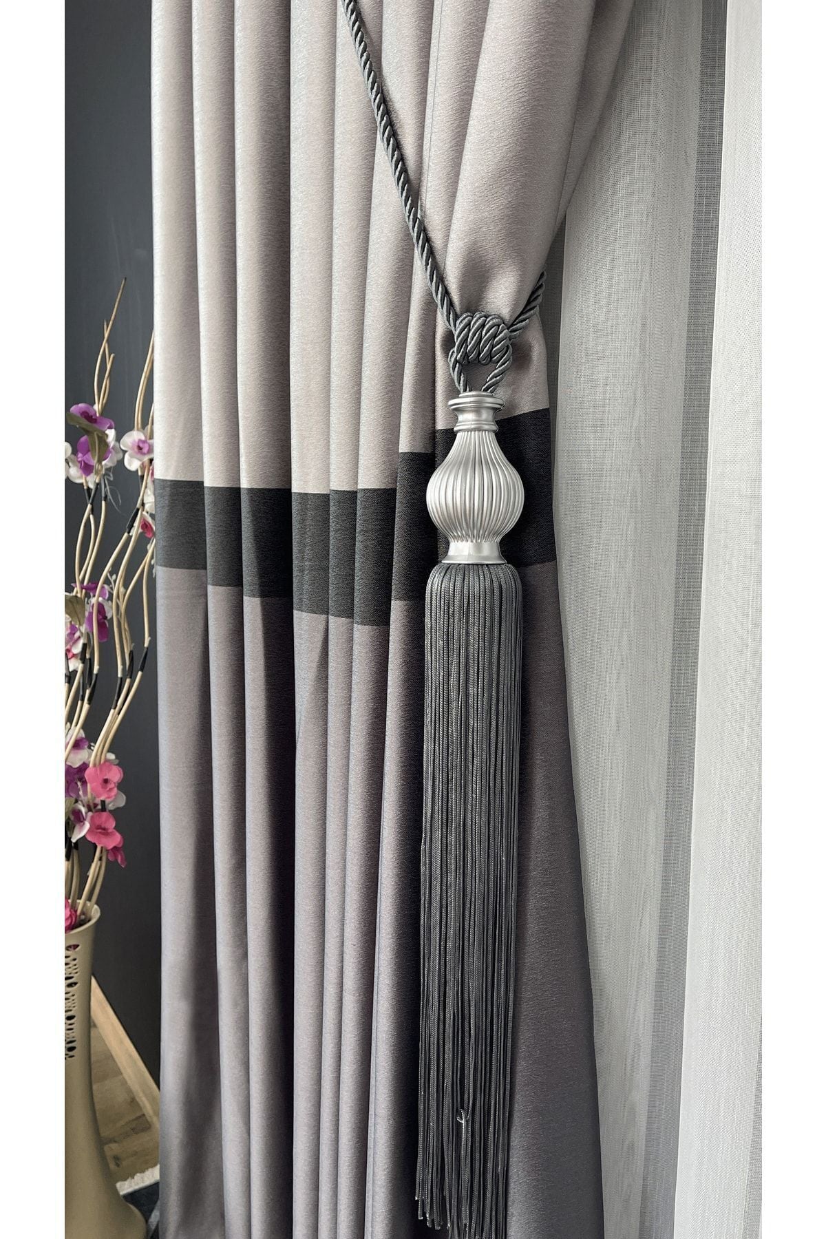 Yuka Adde Milano Pano Curtain Light Grey Anthracite Single Leaf Dense Pleated Jacquard Shiny Patterned 80 X 260 1