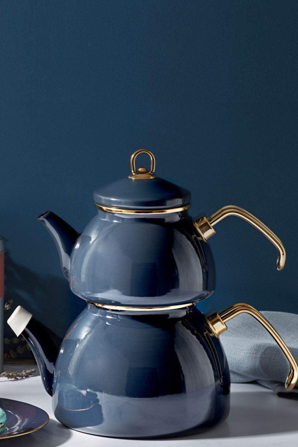 Karaca Retro Enamel Anthracite Teapot 1