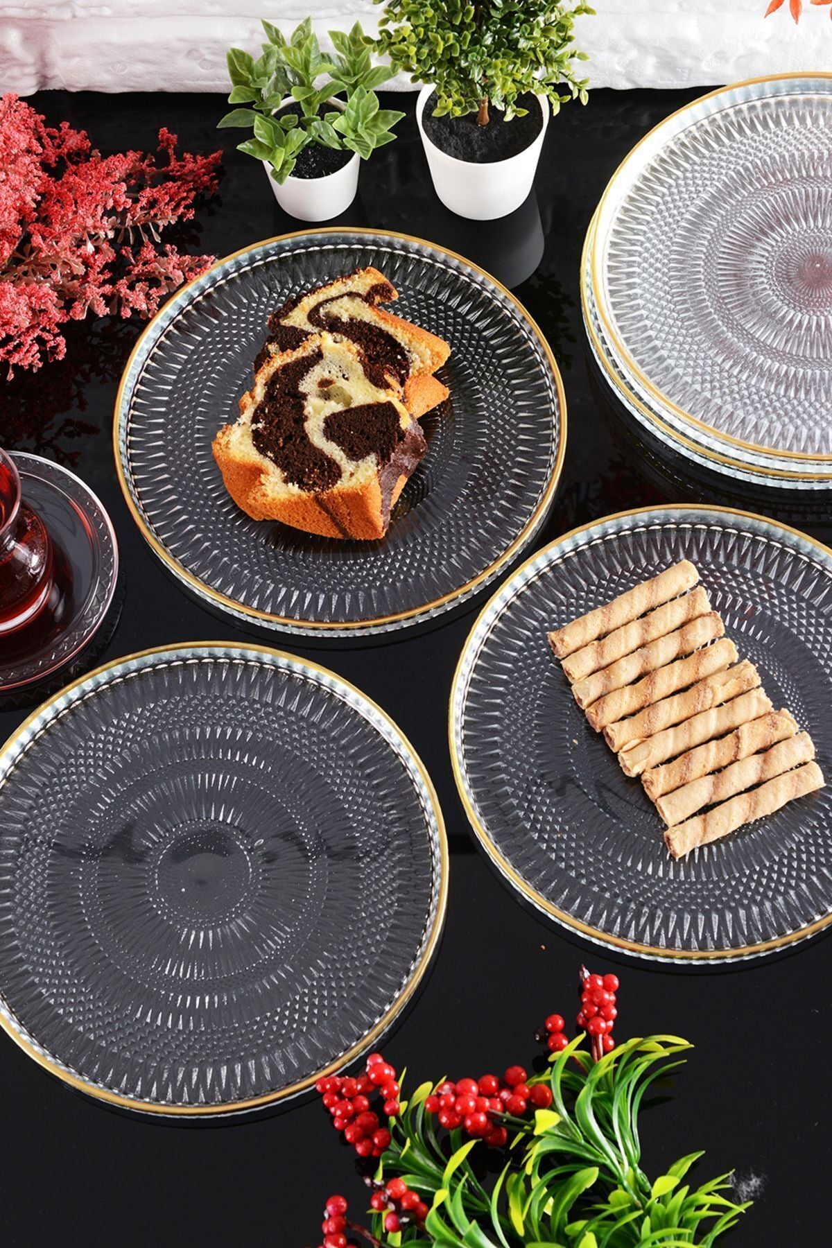 ANGDESIGN Angdesign Marsilya Glass Cake-Dessert Plate Set of 6 Transparent/Gold Rim - 21 cm 1