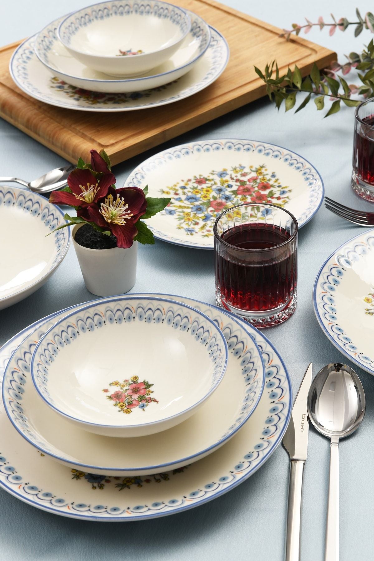 Güral Porselen Manolya 24 Piece Dinner Set for 6 People 2